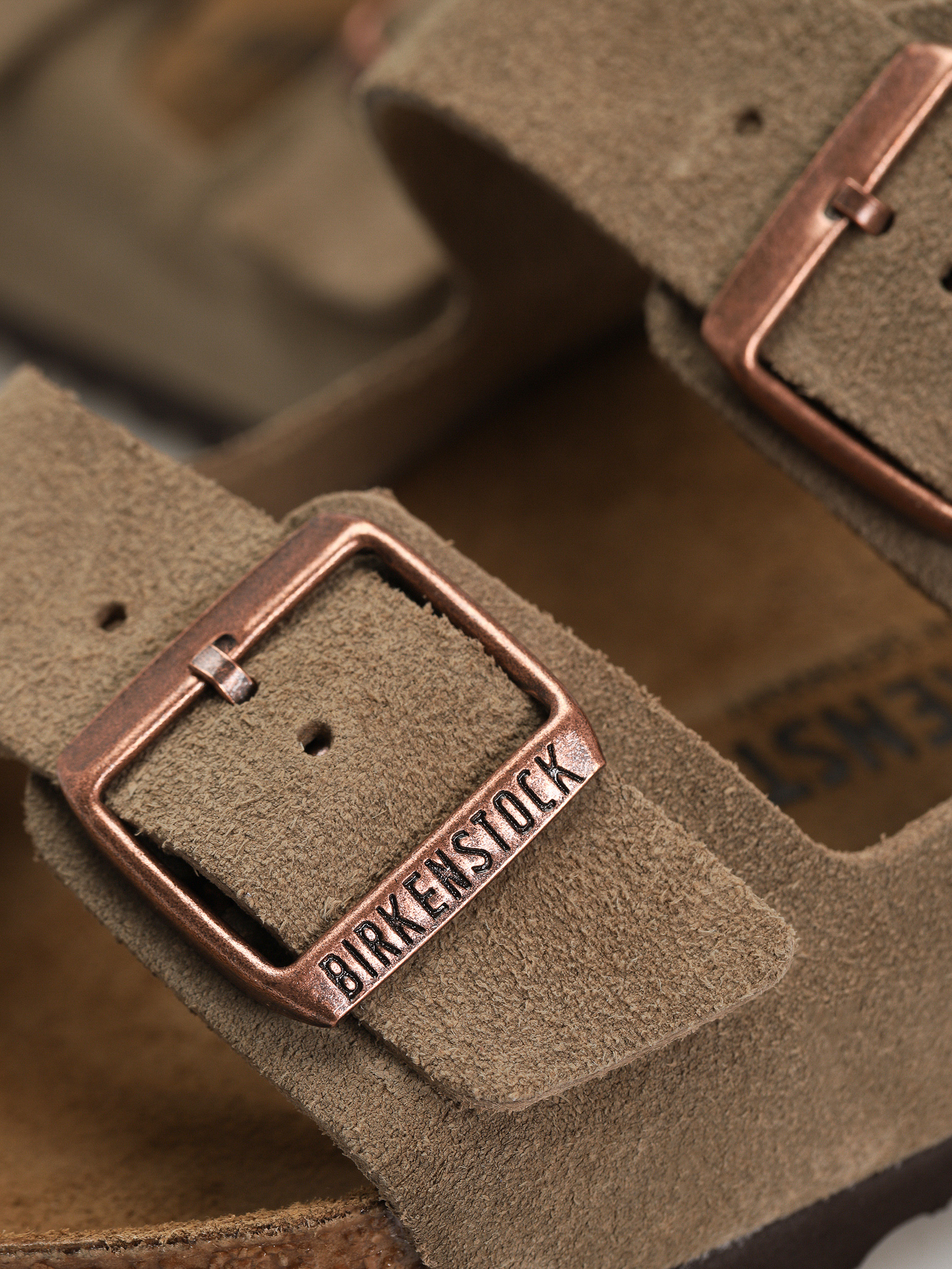 Plážovky Birkenstock Arizona Suede Leather Regular (taupe)