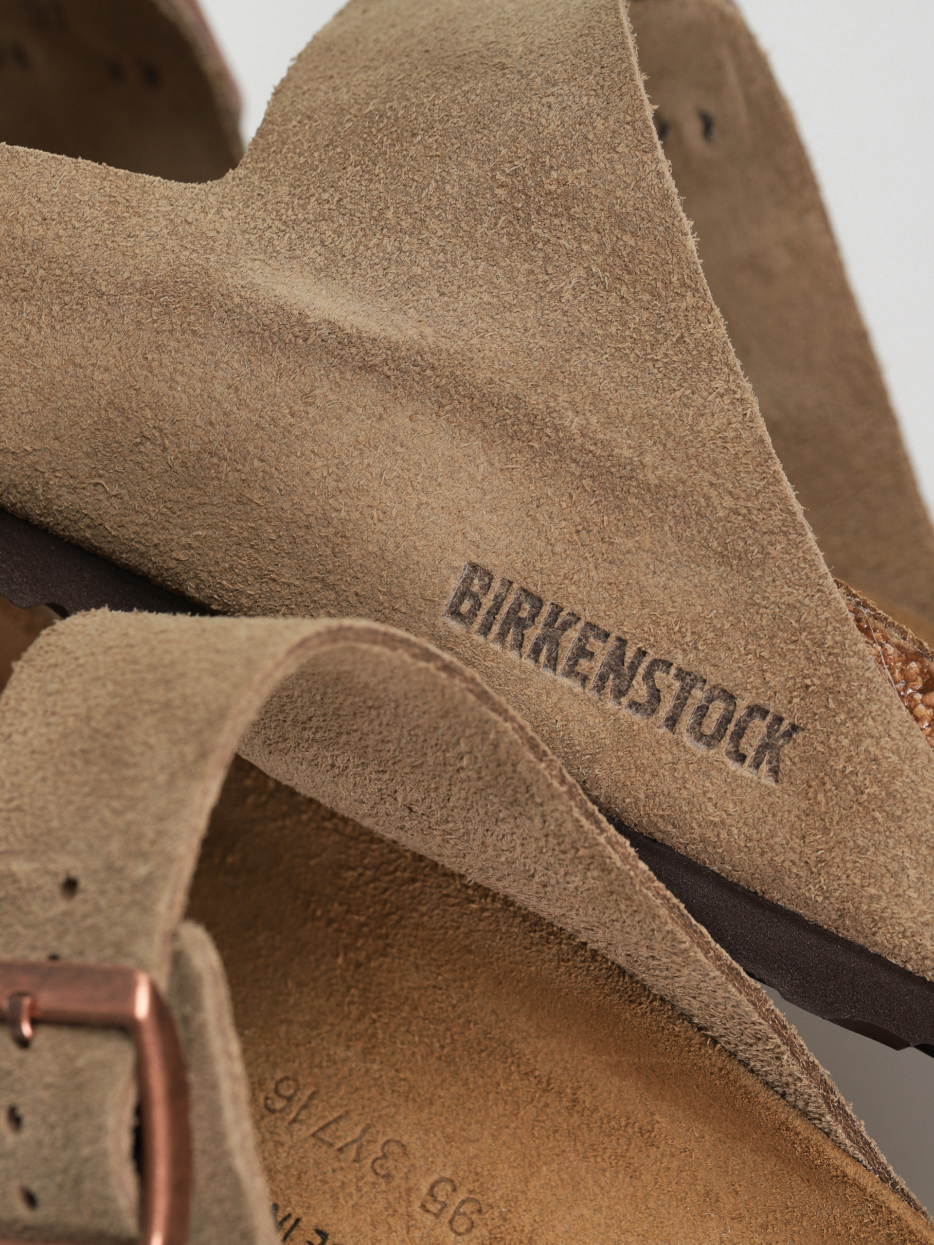 Plážovky Birkenstock Arizona Suede Leather Regular (taupe)