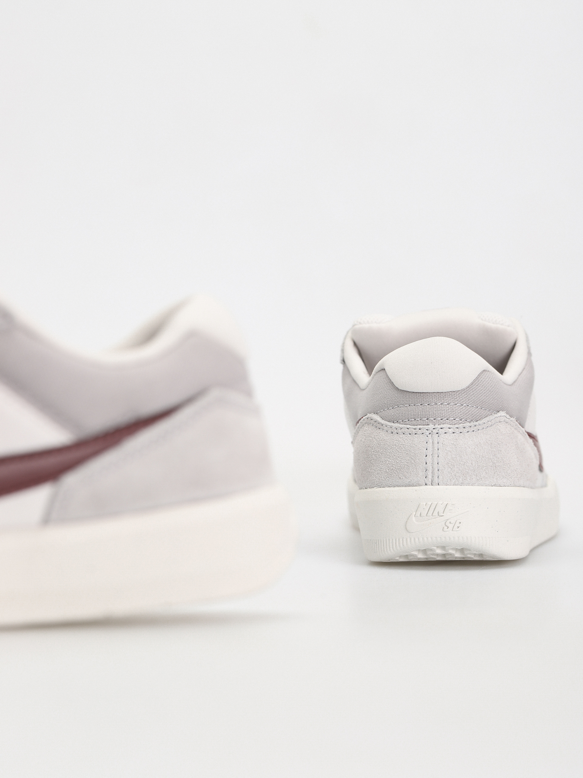 Boty Nike SB Force 58 (platinum tint/dark team red wolf grey)