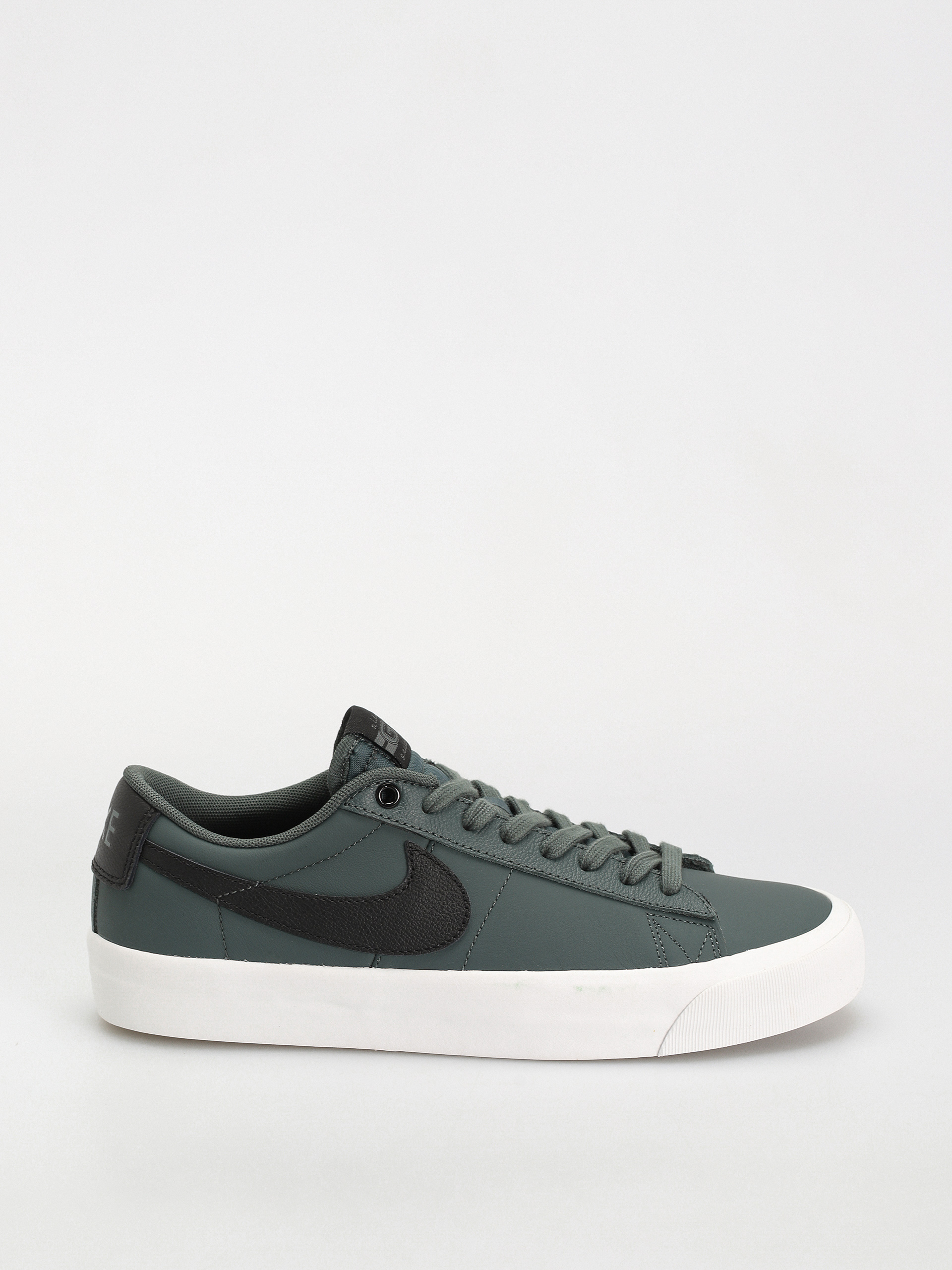 Boty Nike SB Blazer Low Pro Gt (vintage green/black vintage green)