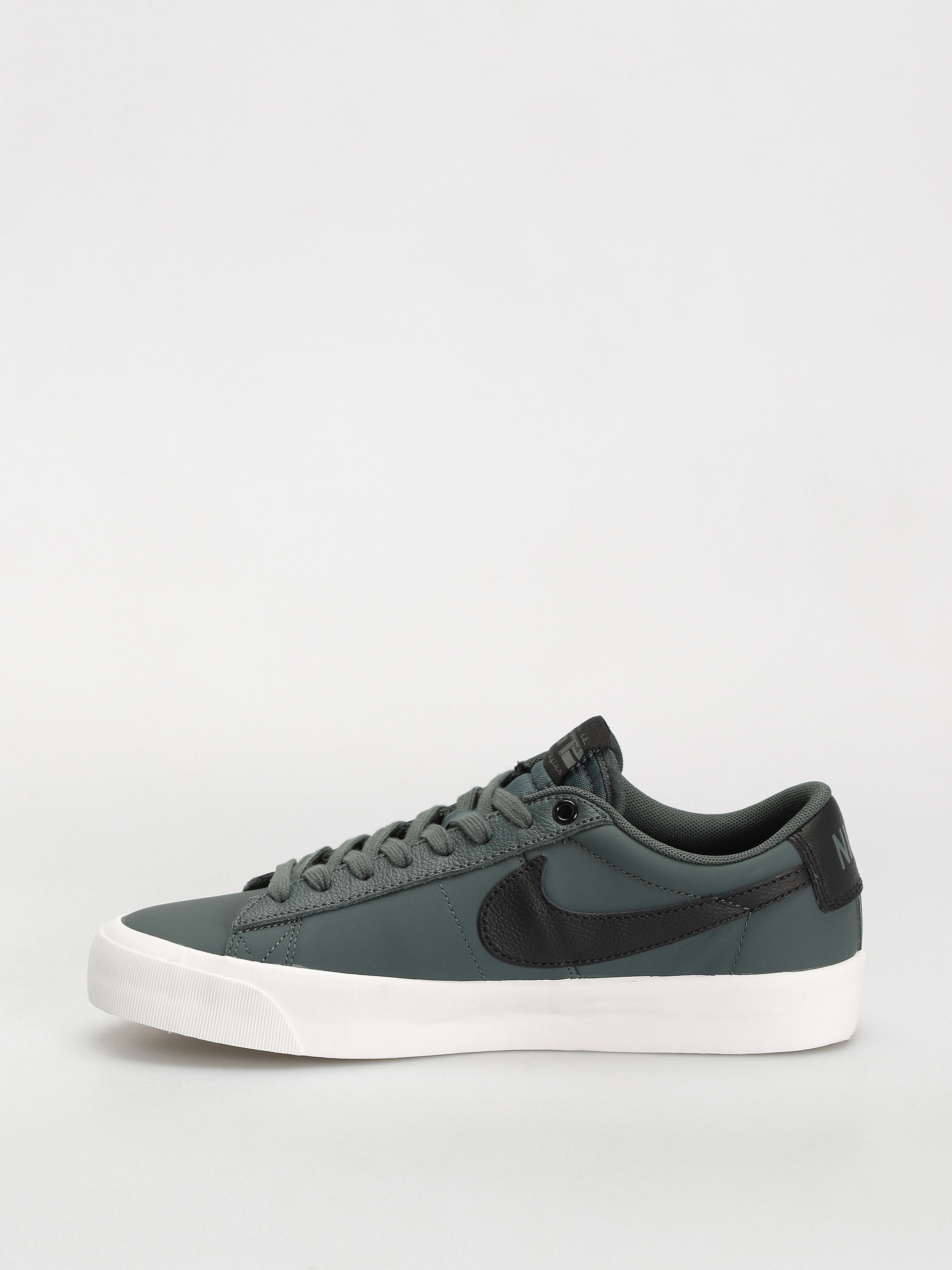 Boty Nike SB Blazer Low Pro Gt (vintage green/black vintage green)