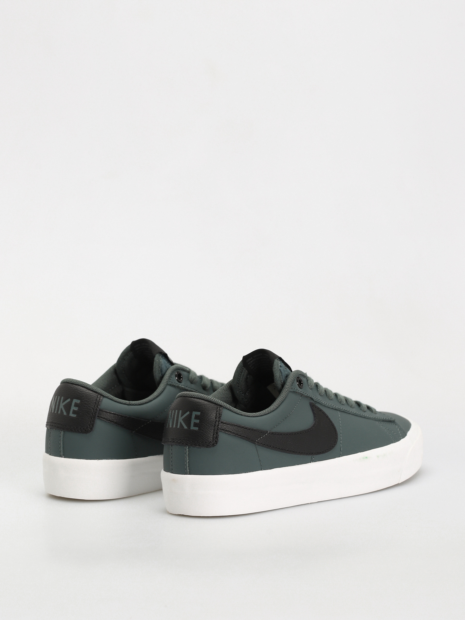 Boty Nike SB Blazer Low Pro Gt (vintage green/black vintage green)