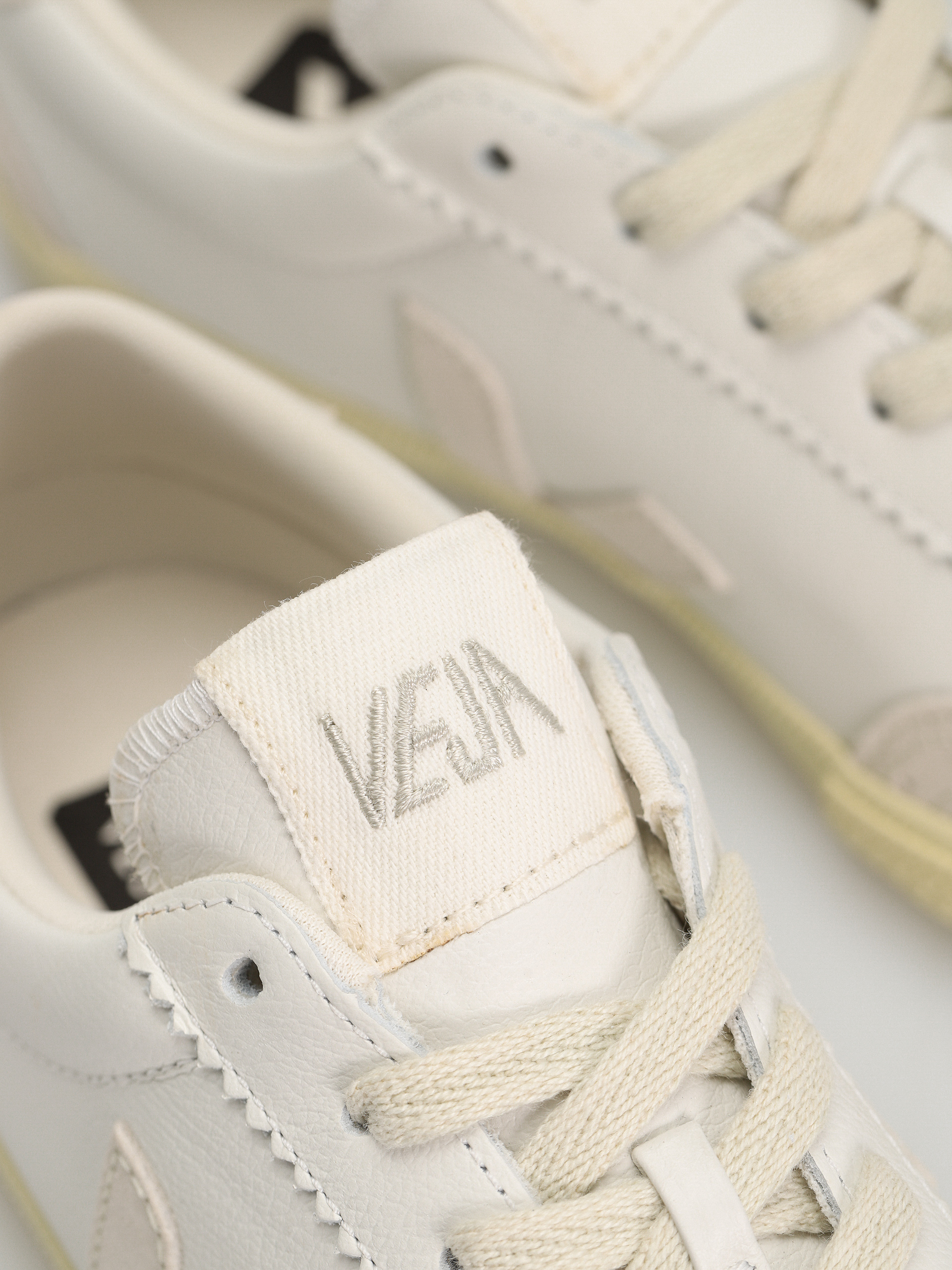 Boty Veja Volley Wmn (white natural)