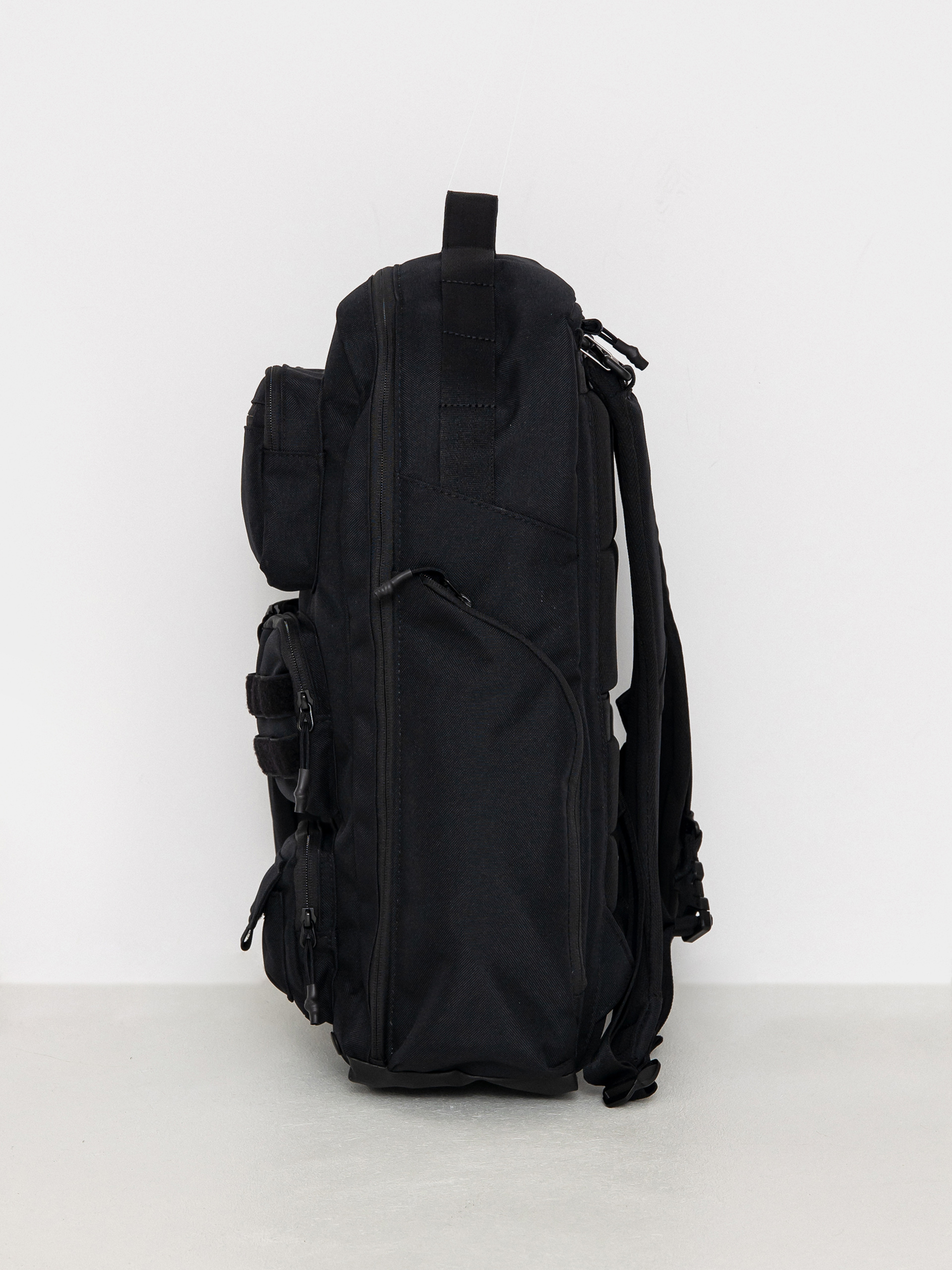 Batoh Nike SB Utility Elite 2.0 (black/black/white)