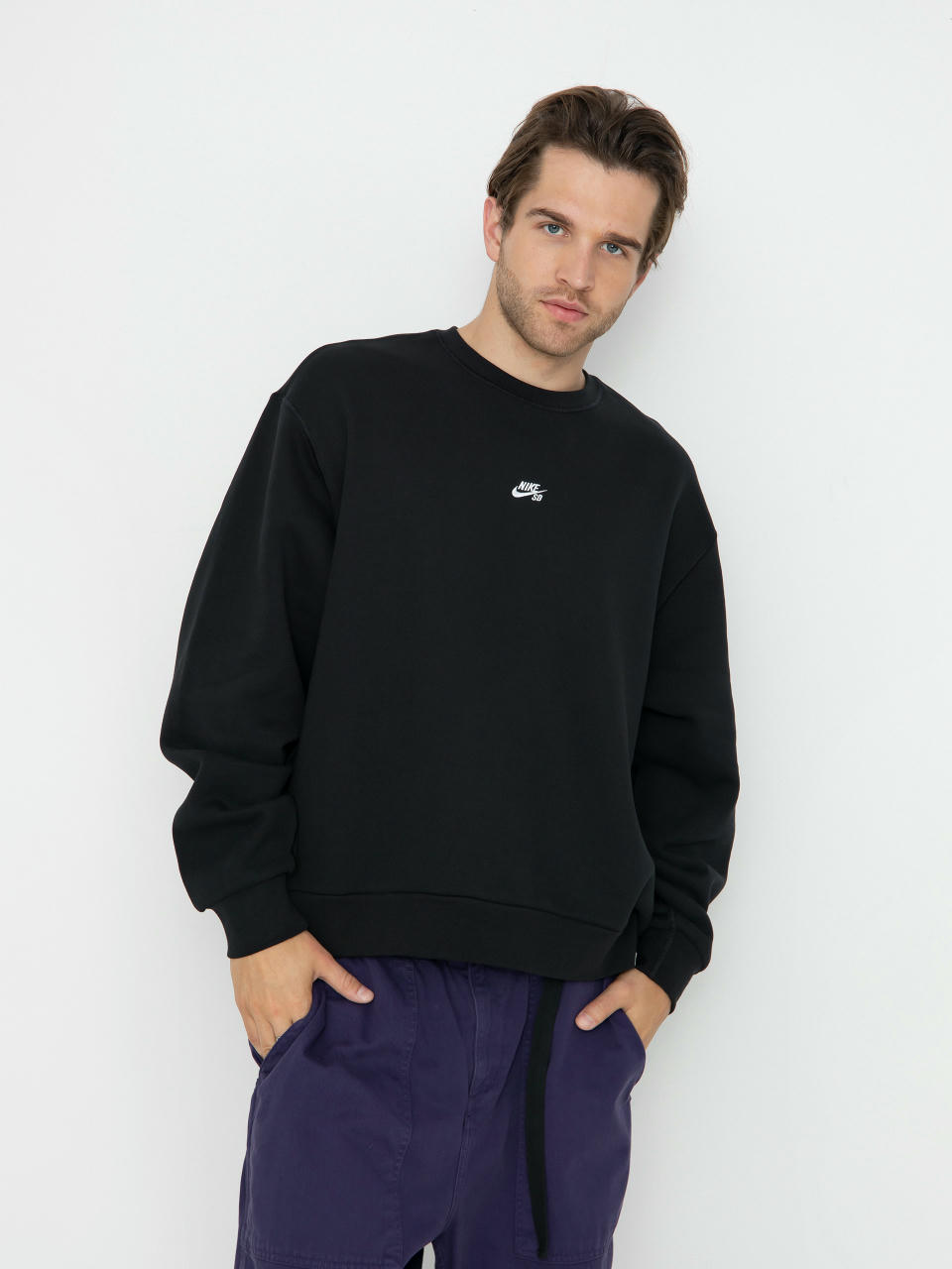 Mikina Nike SB Essential Logo Crew (black/white)