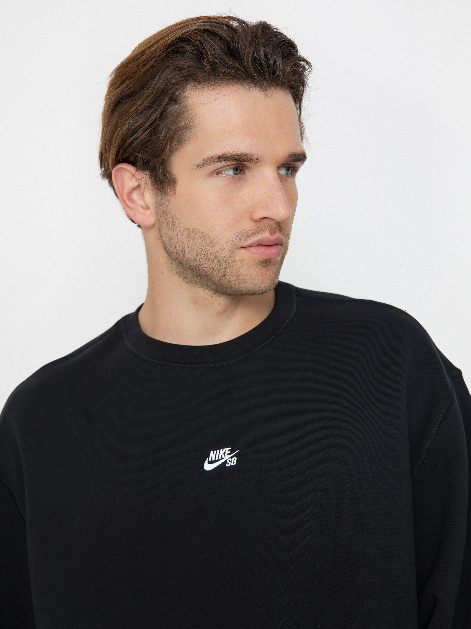 Mikina Nike SB Essential Logo Crew (black/white)