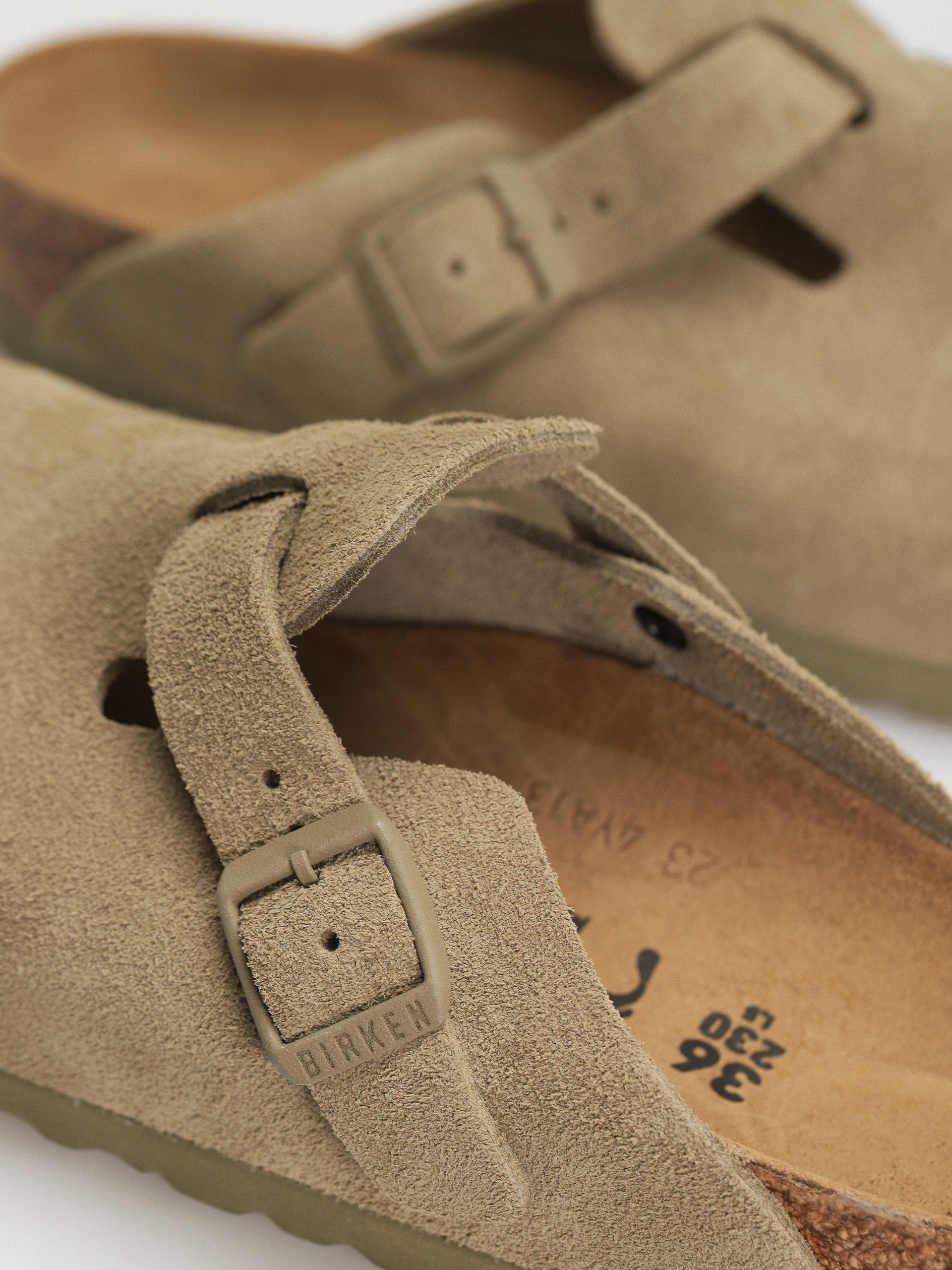 Plážovky Birkenstock Boston Suede Leather Narrow Wmn (faded khaki)