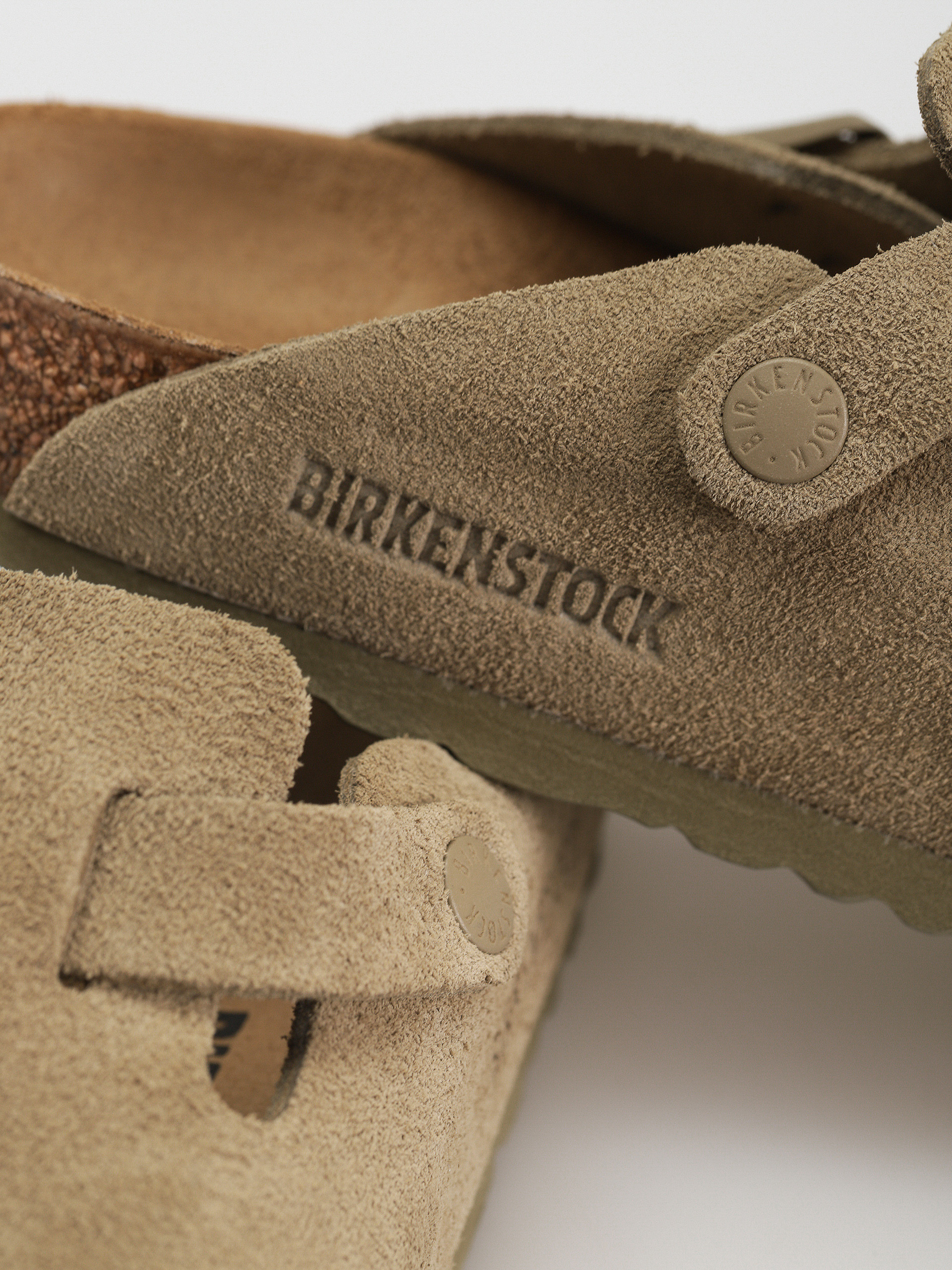 Plážovky Birkenstock Boston Suede Leather Narrow Wmn (faded khaki)