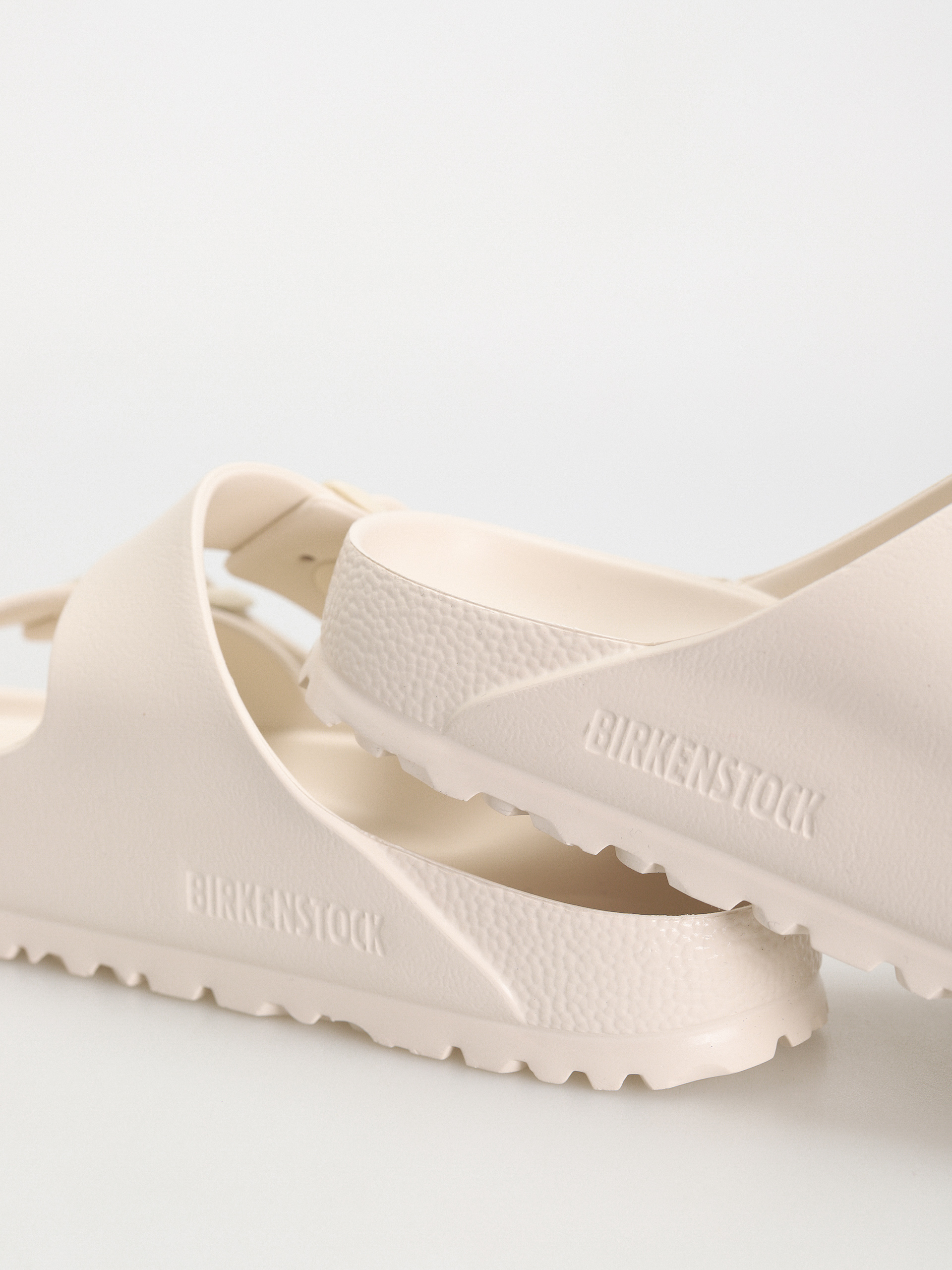 Plážovky Birkenstock Arizona Essentials EVA Narrow Wmn (eggshell)