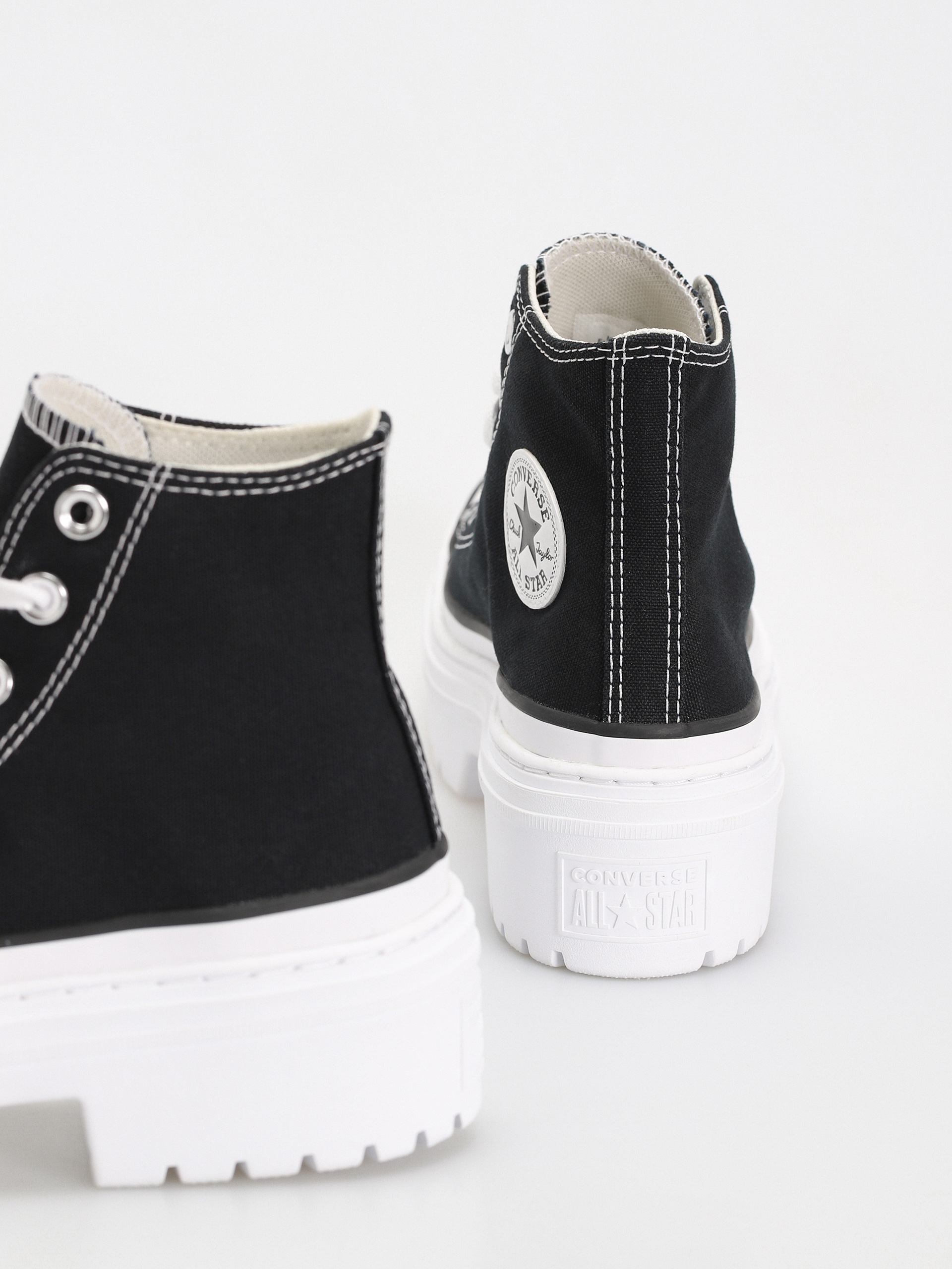 Boty Converse Chuck Taylor All Star Lugged Heel Wmn (black/white/egret)