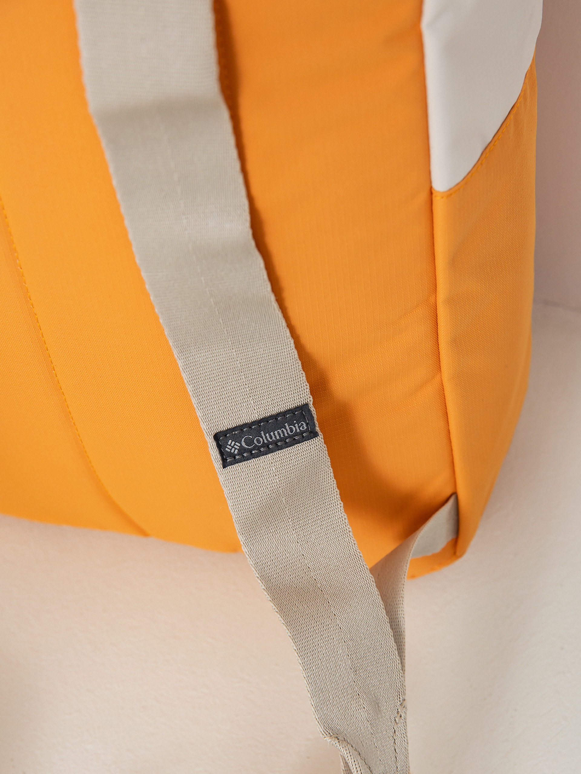 Batoh Columbia Trail Traveler 18L (dark stone sun)