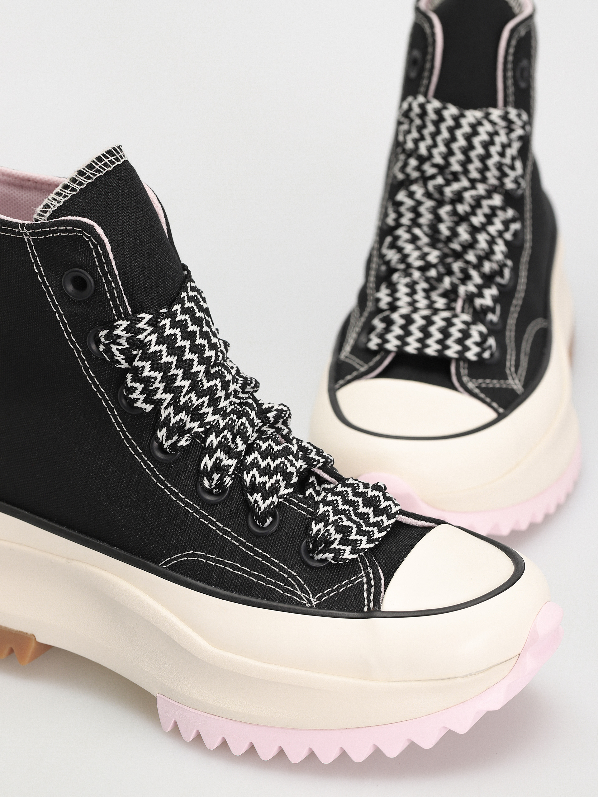 Boty Converse Run Star Hike Hi (black/pink foam/egret)