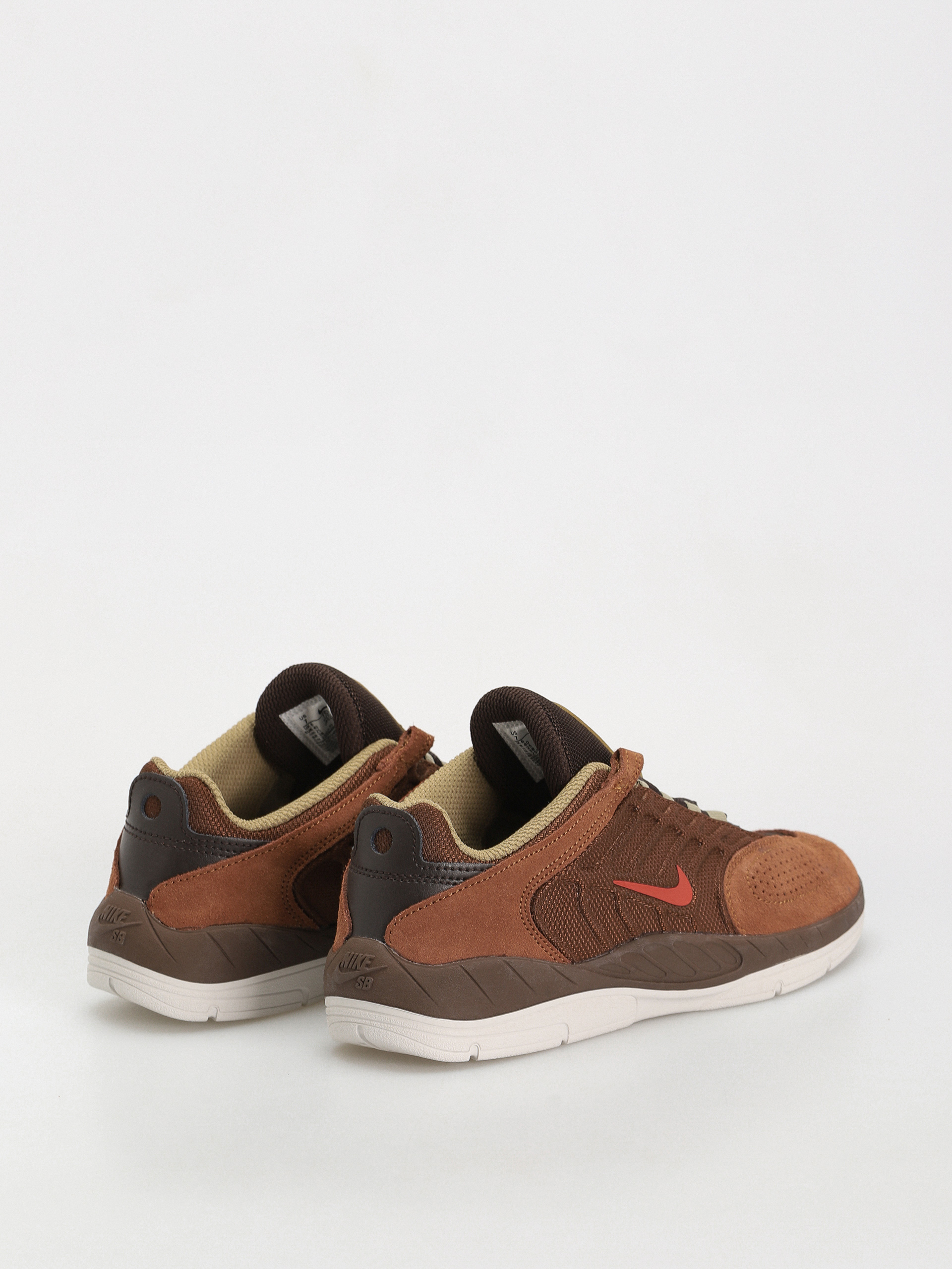 Boty Nike SB Vertebrae (cacao wow/dragon red lt british tan)