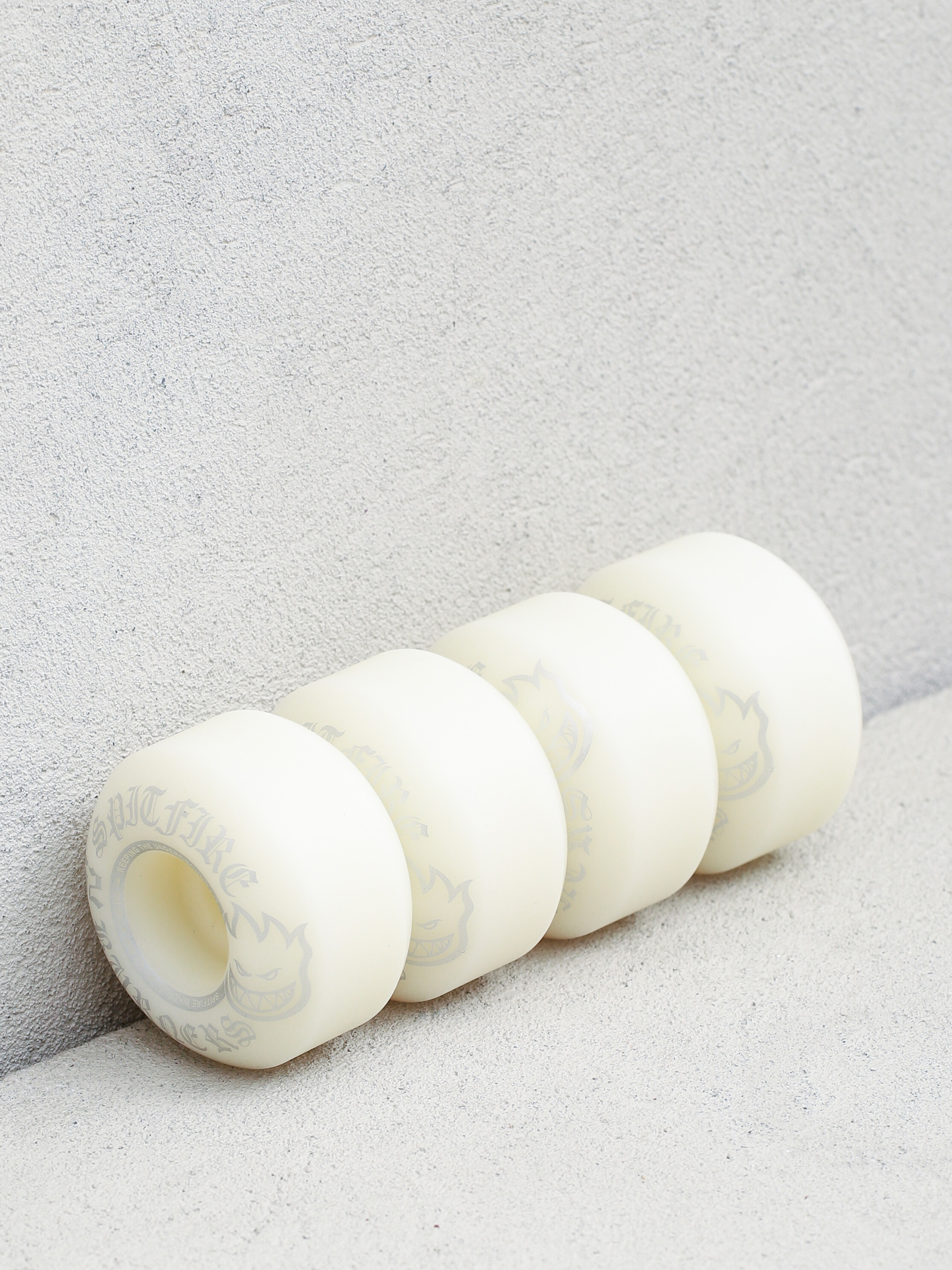 Kolečka Spitfire 99D Burner (white/silver)