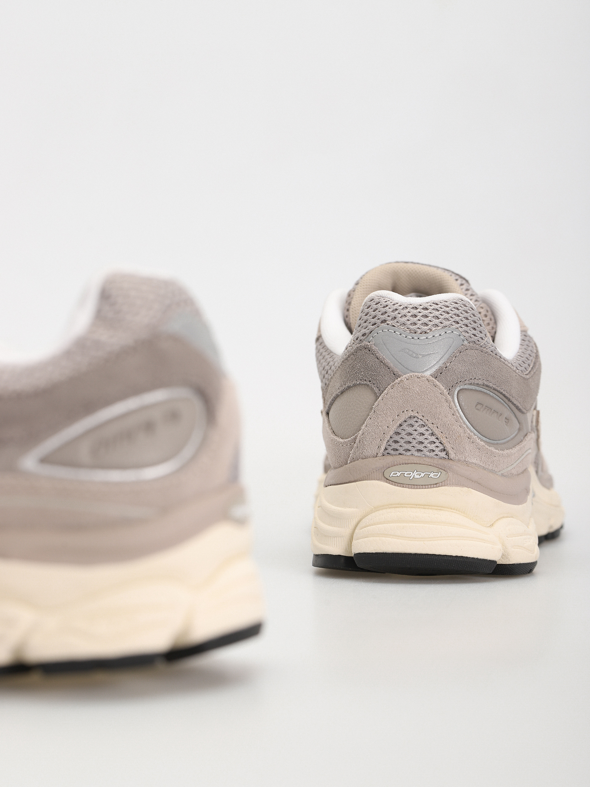 Boty Saucony Progrid Omni 9 (grey)