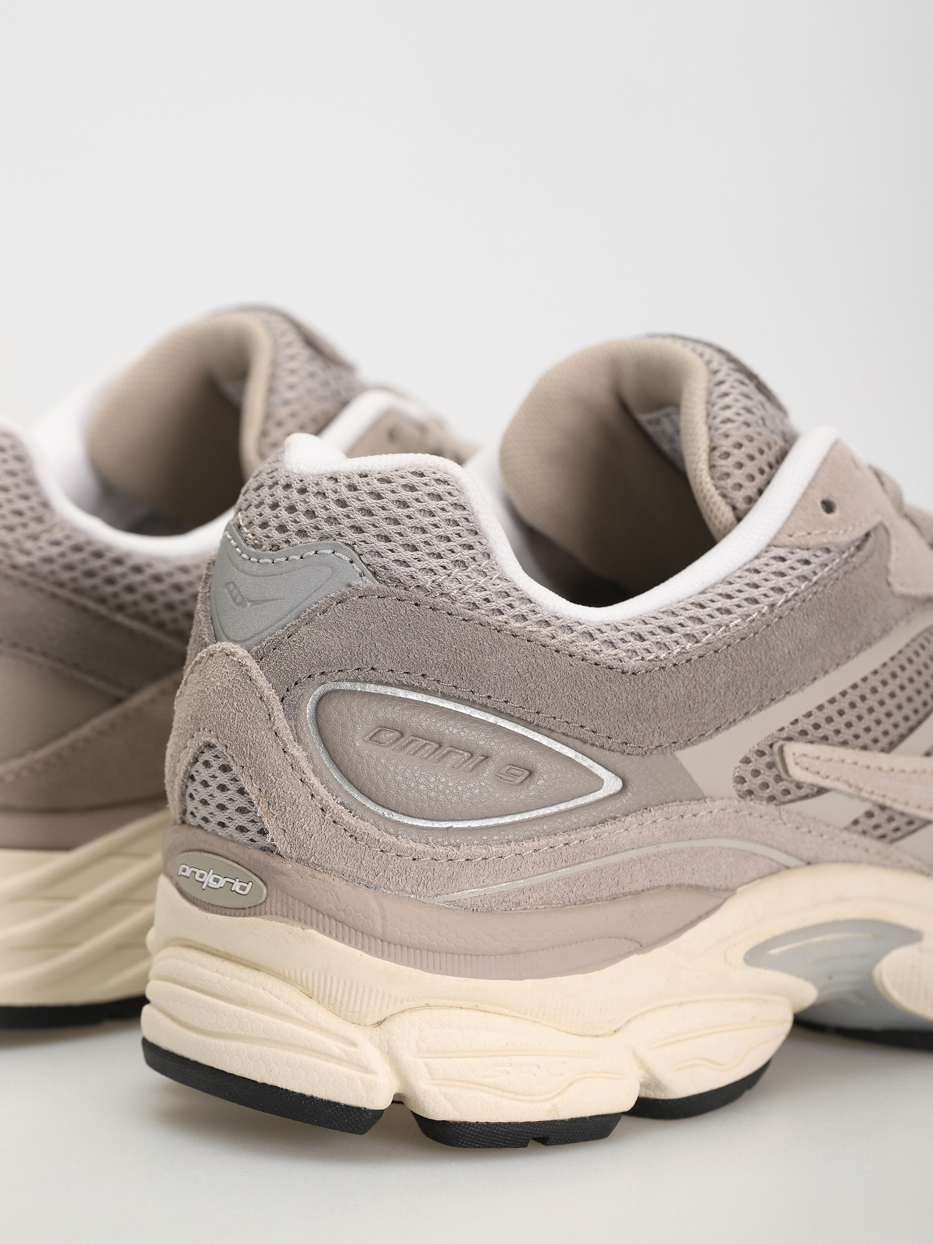 Boty Saucony Progrid Omni 9 (grey)