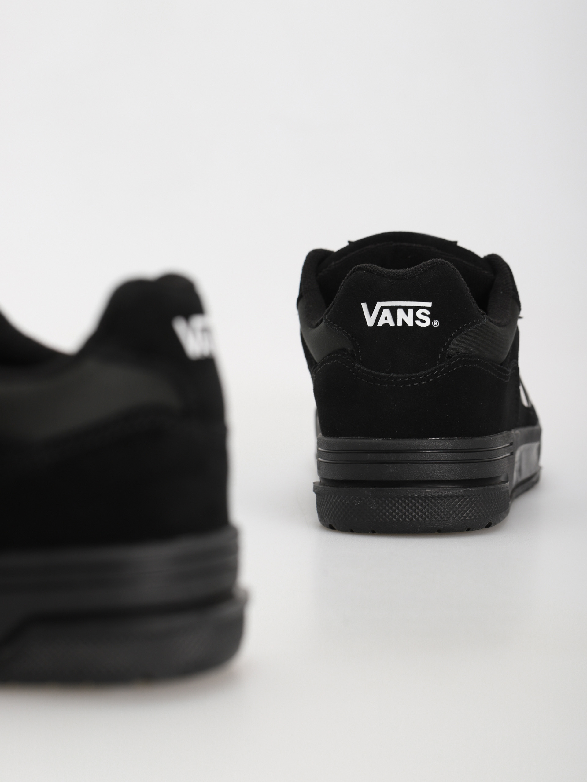 Boty Vans Upland (black/black/white)