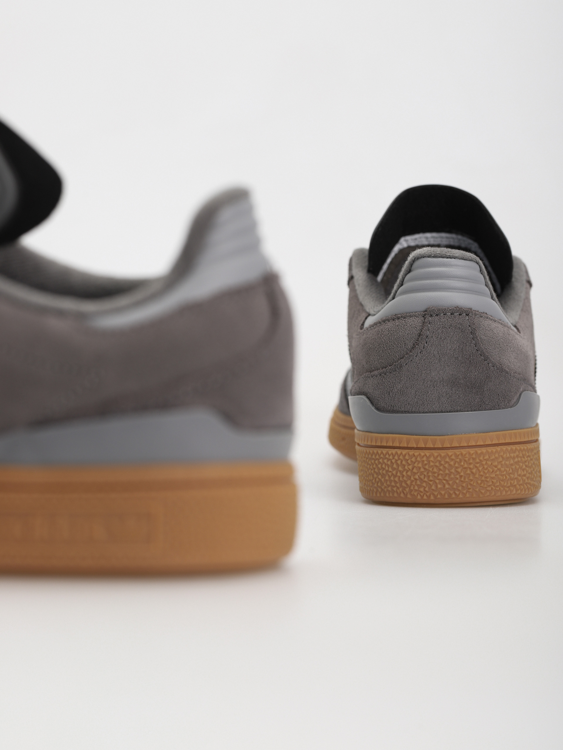 Boty adidas Busenitz (grefiv/grethr/goldmt)