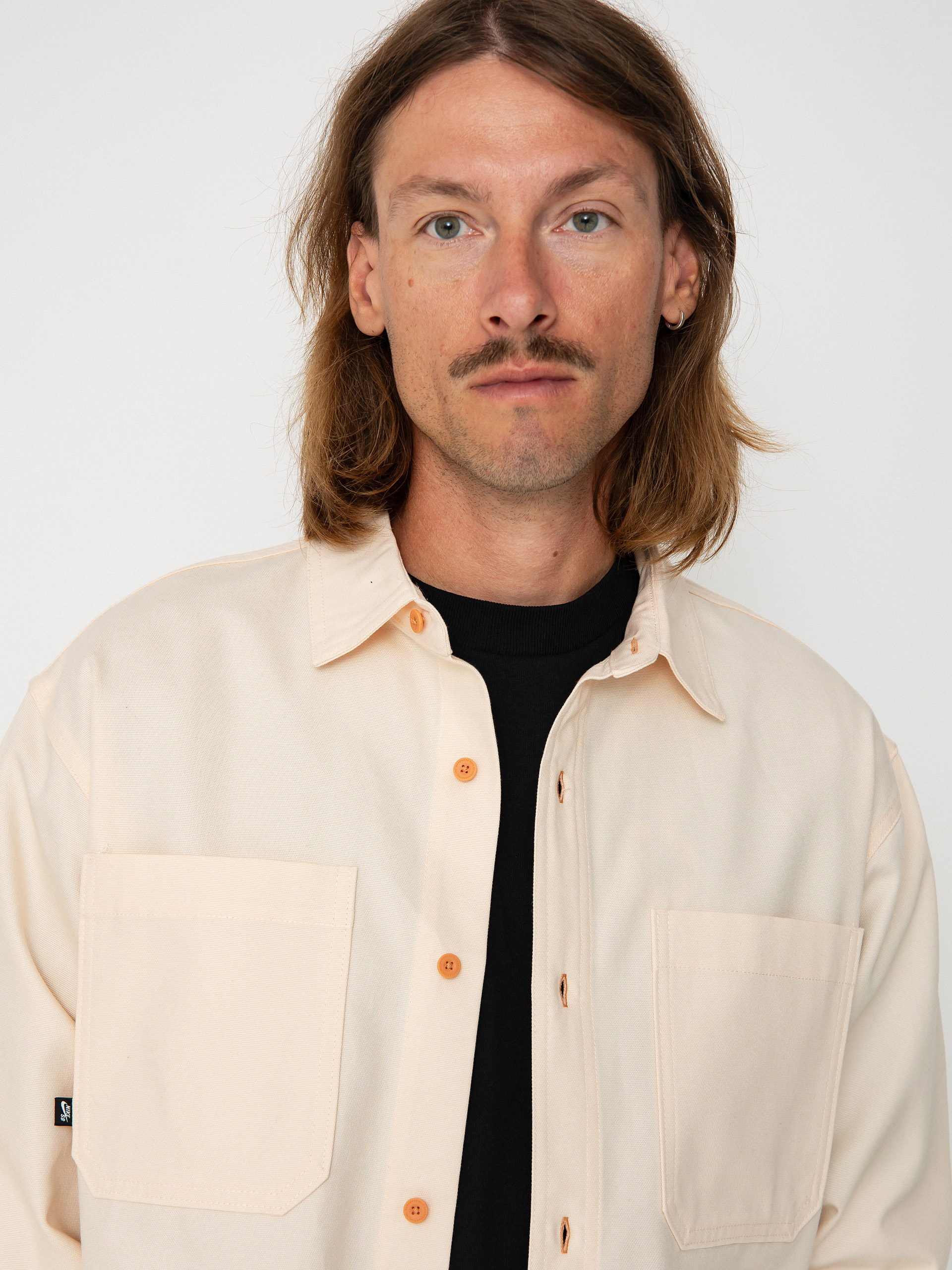 Košile Nike SB New Essential (guava ice/neutral olive)