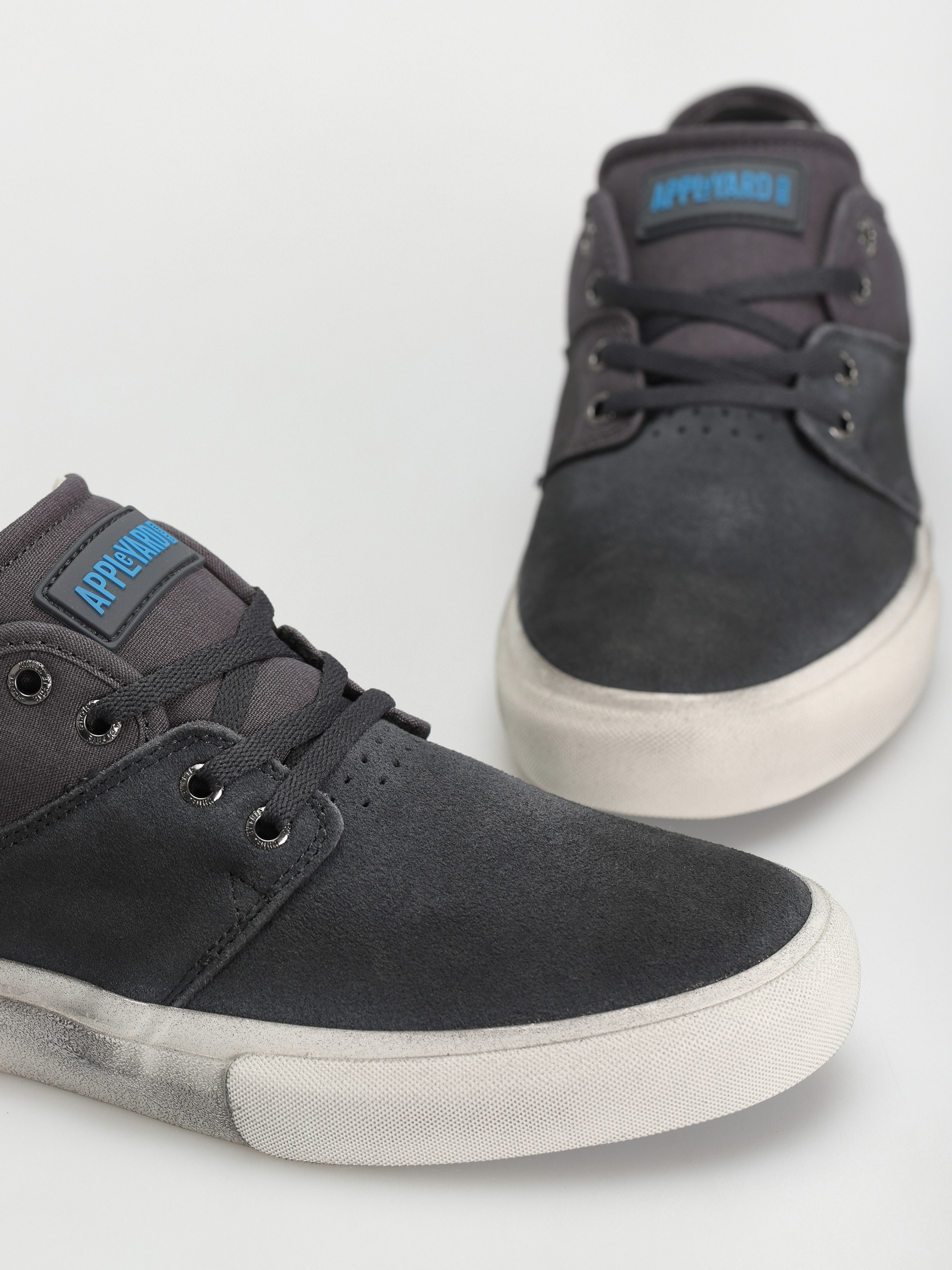 Boty Globe Mahalo (phantom distressed)