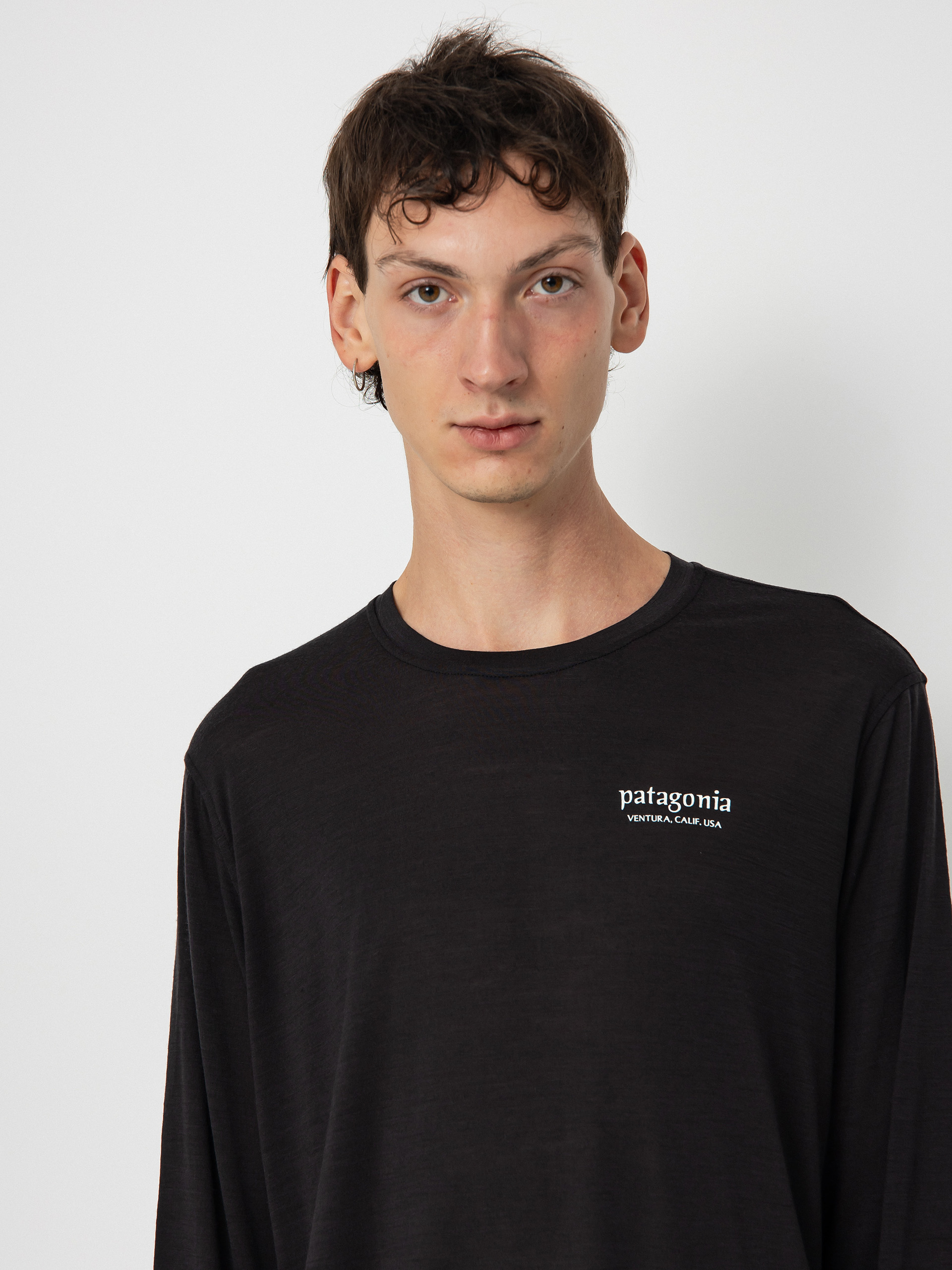 Triko Patagonia Cap Cool Merino Blend Graphic (heritage header black)