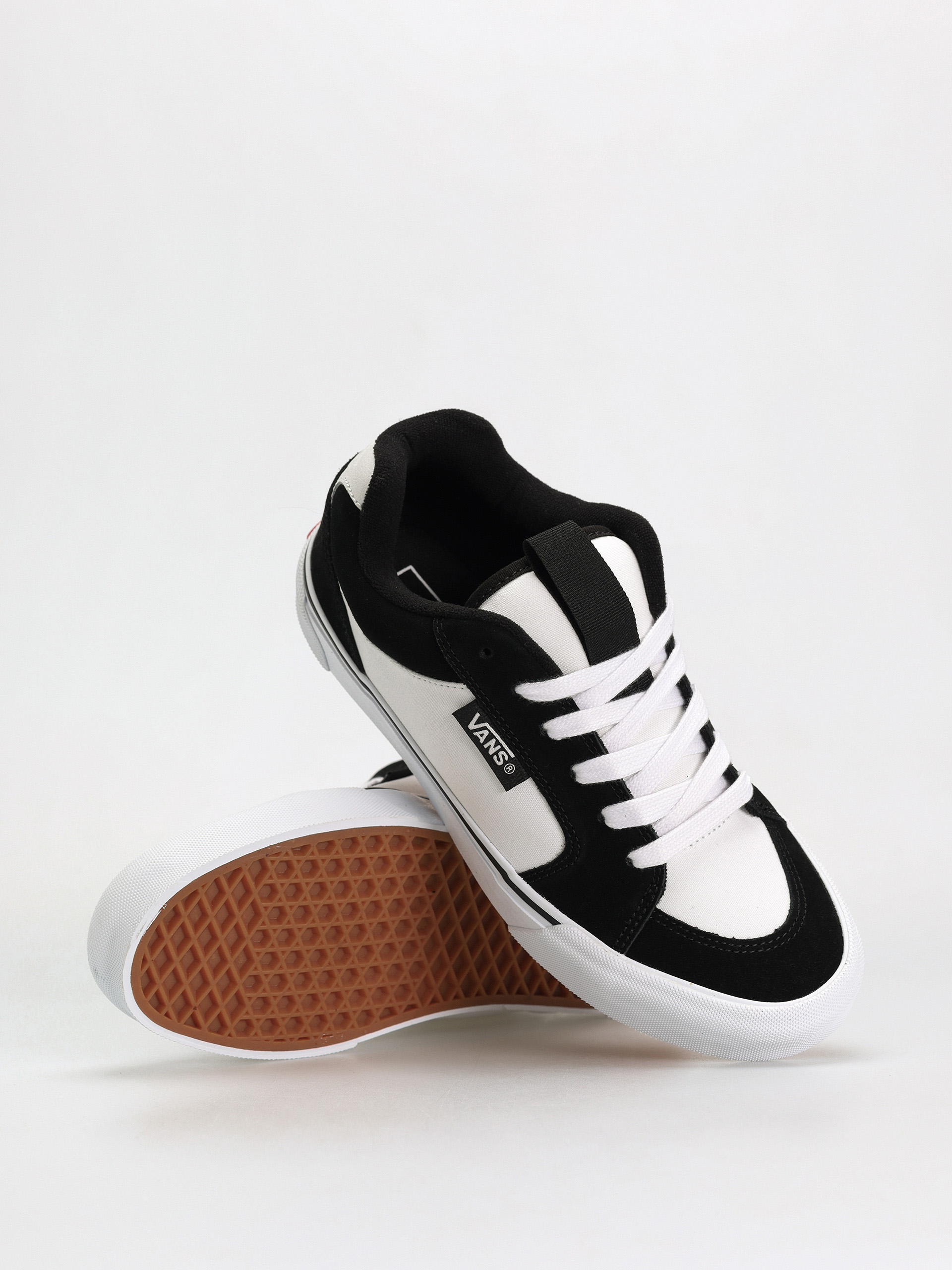 Boty Vans Chukka Push (2-tone black/white)