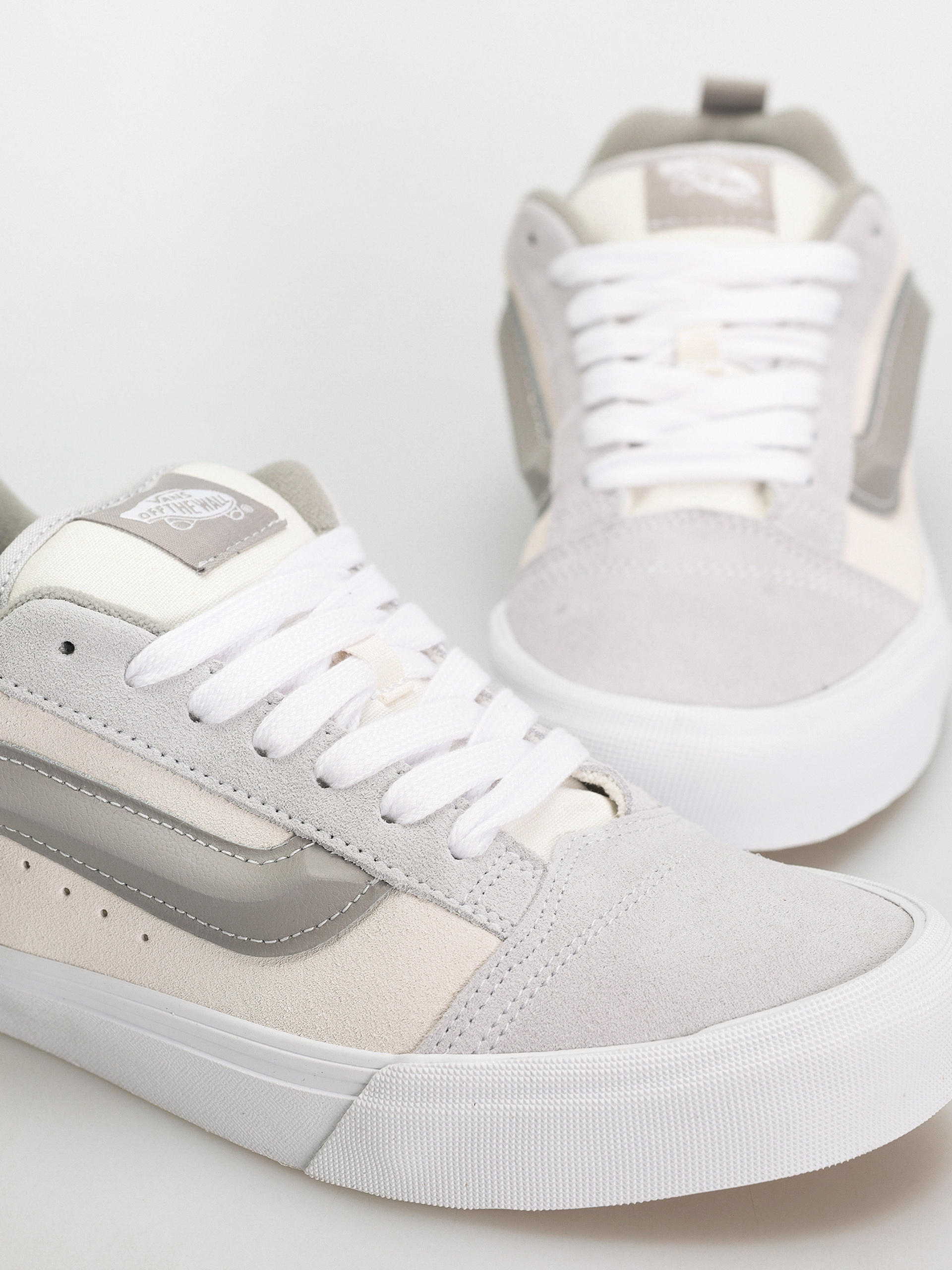 Boty Vans Knu Skool (tri-tone block light gray)