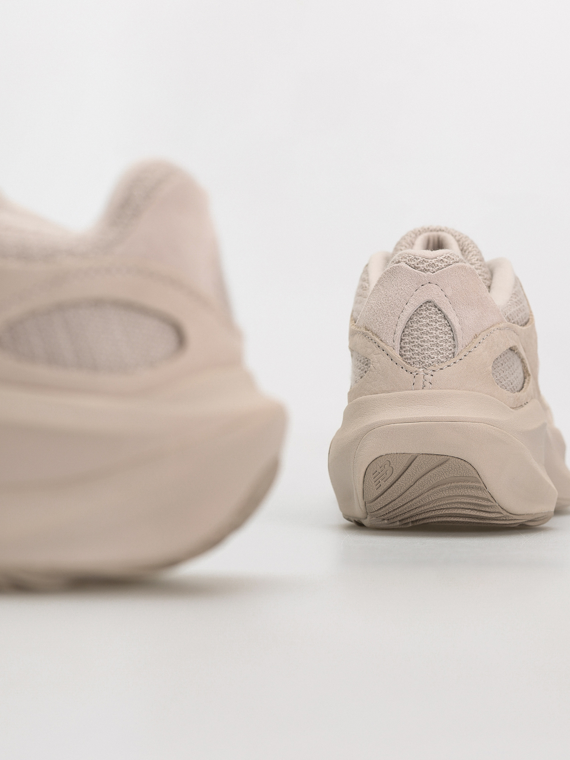 Boty New Balance WRPD (moonrock)