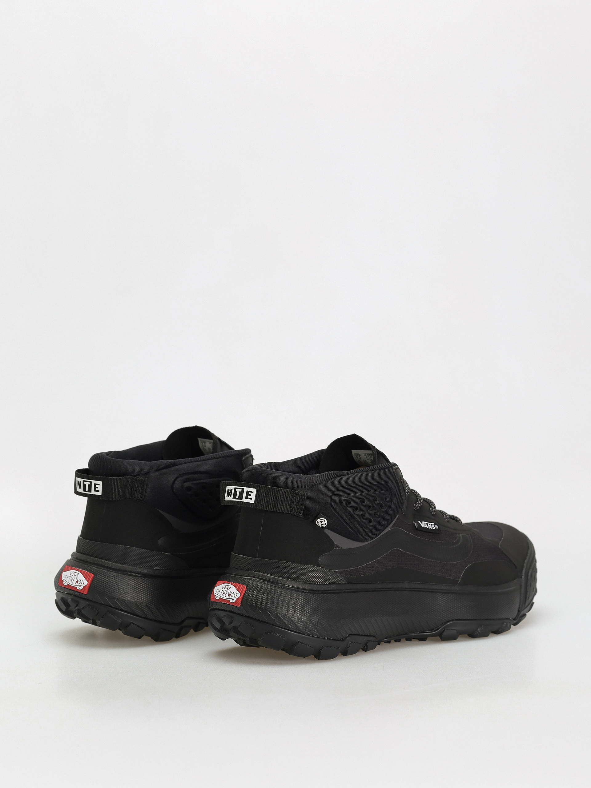 Boty Vans Crosspath Mid MTE (black/black)