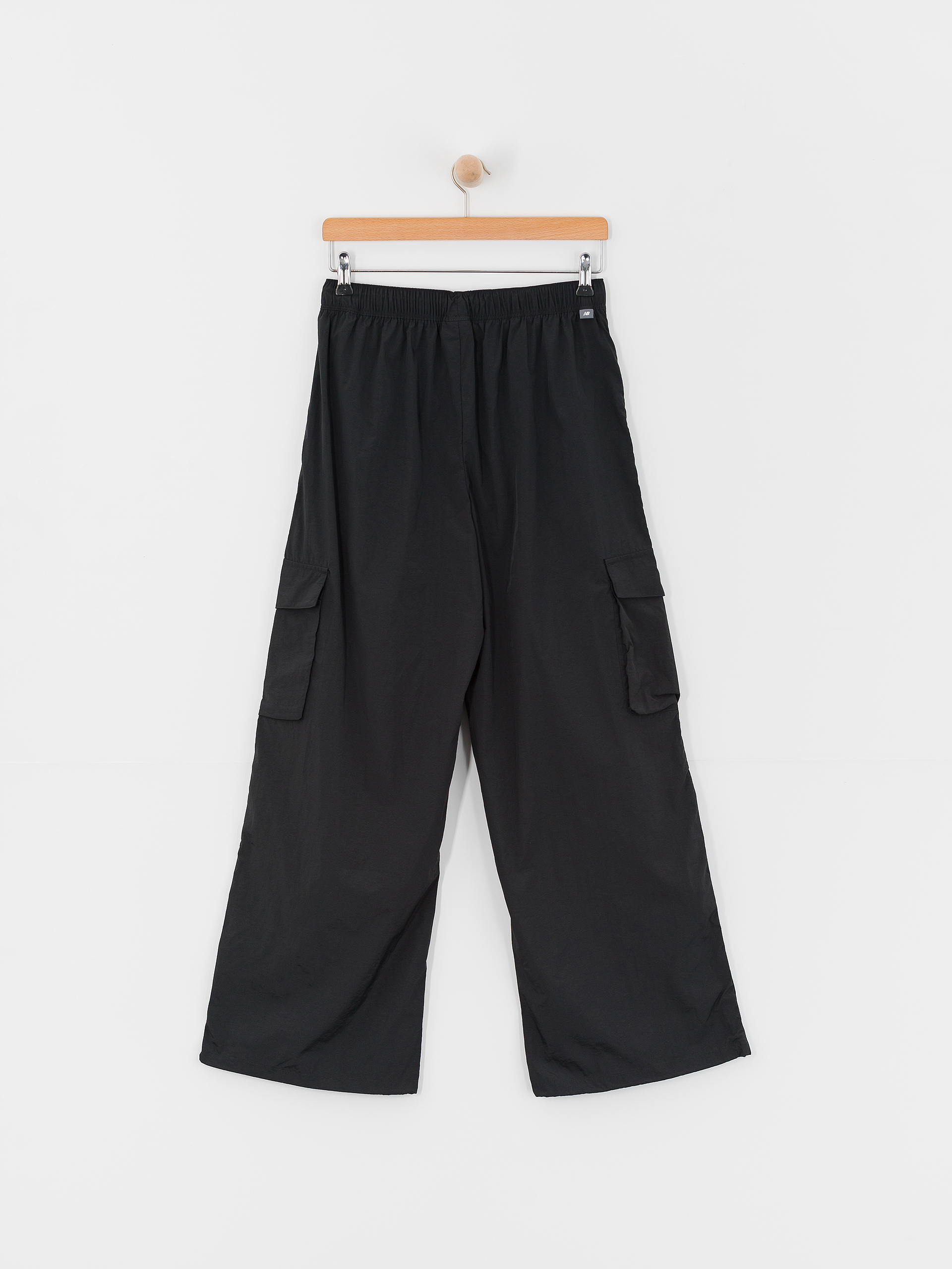 Kalhoty New Balance Nylon Cargo Wmn (black)