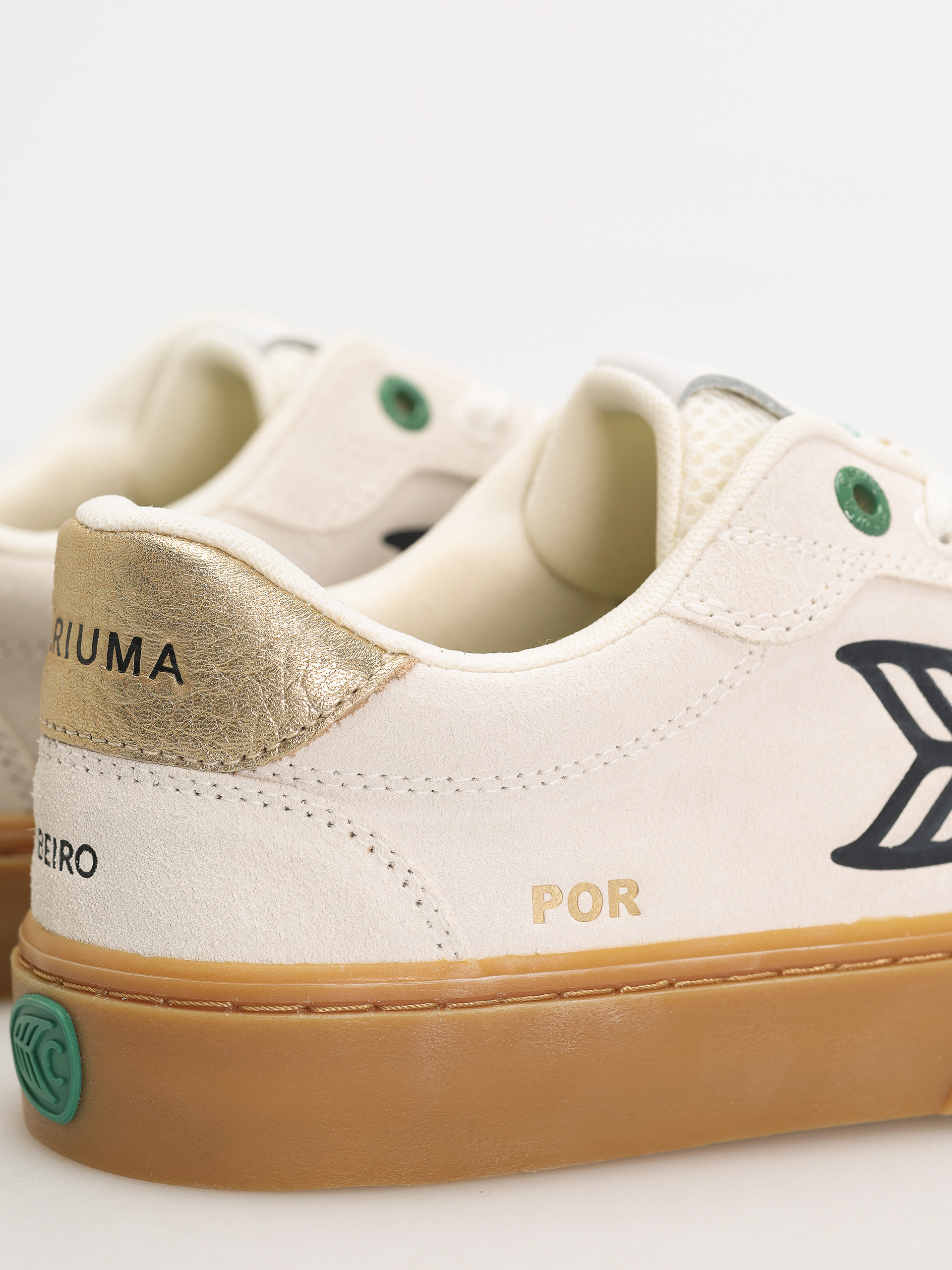 Boty Cariuma Naioca (smoke white/blue)