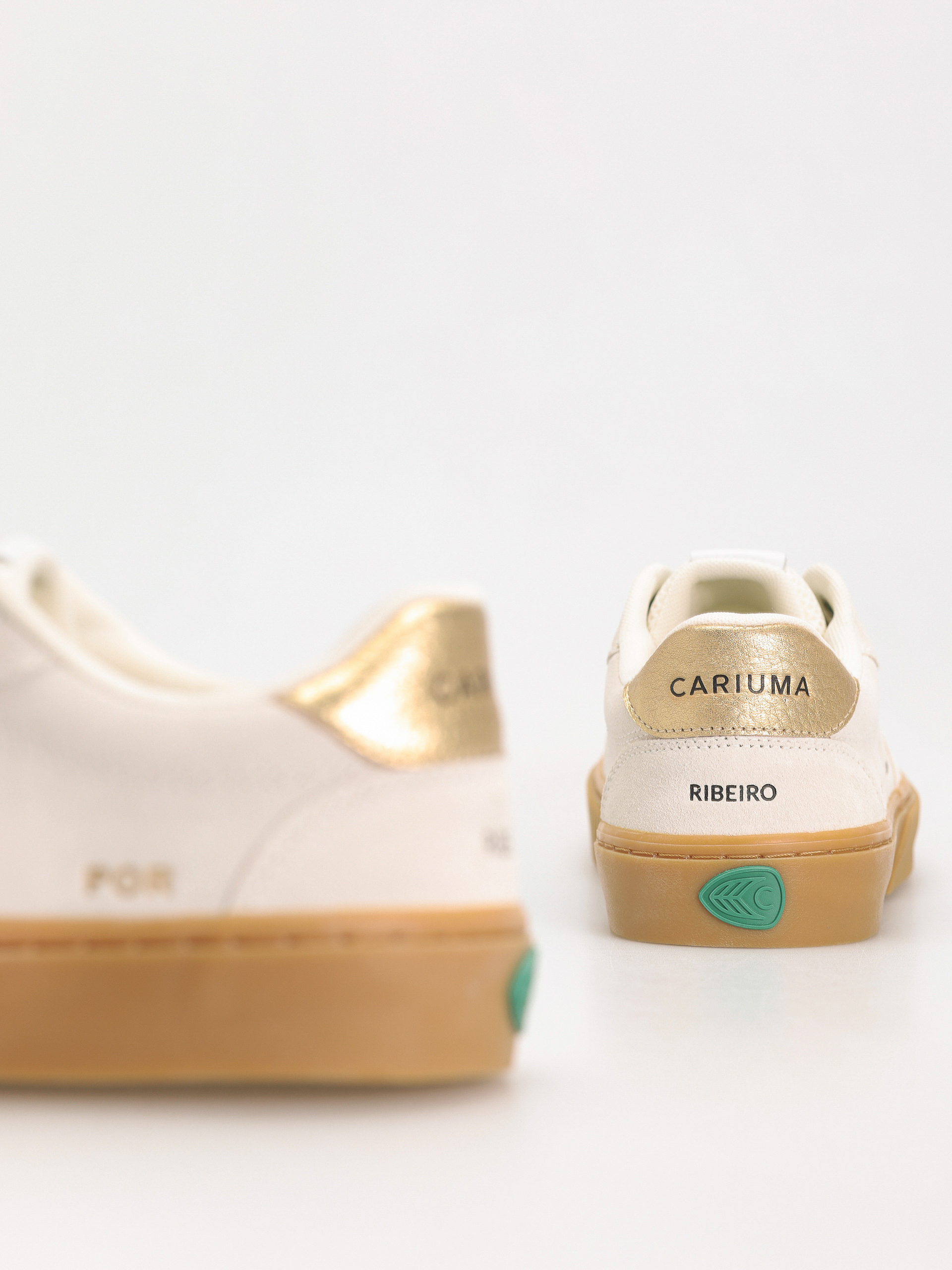 Boty Cariuma Naioca (smoke white/blue)