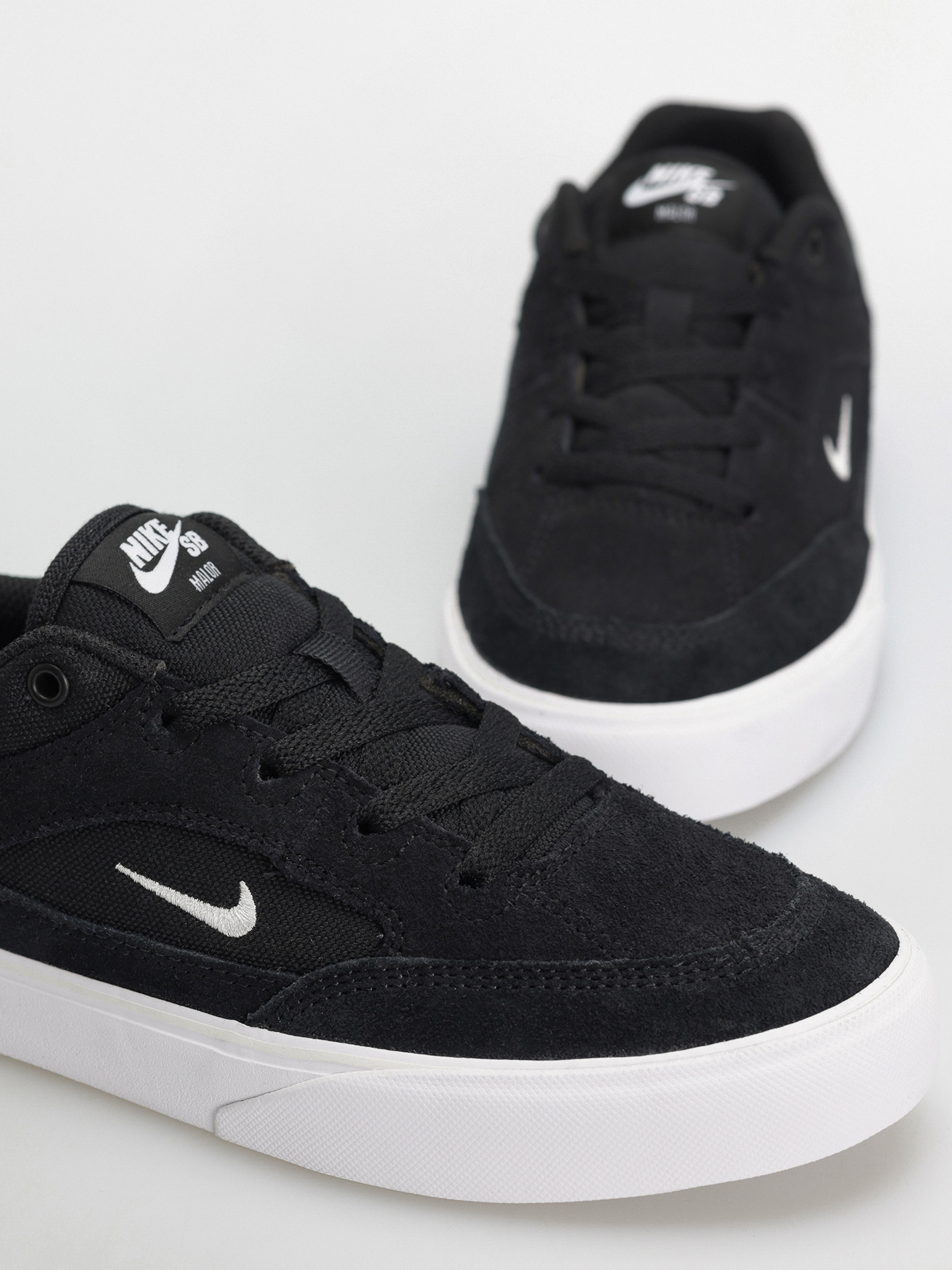 Boty Nike SB Malor (black/white black white)