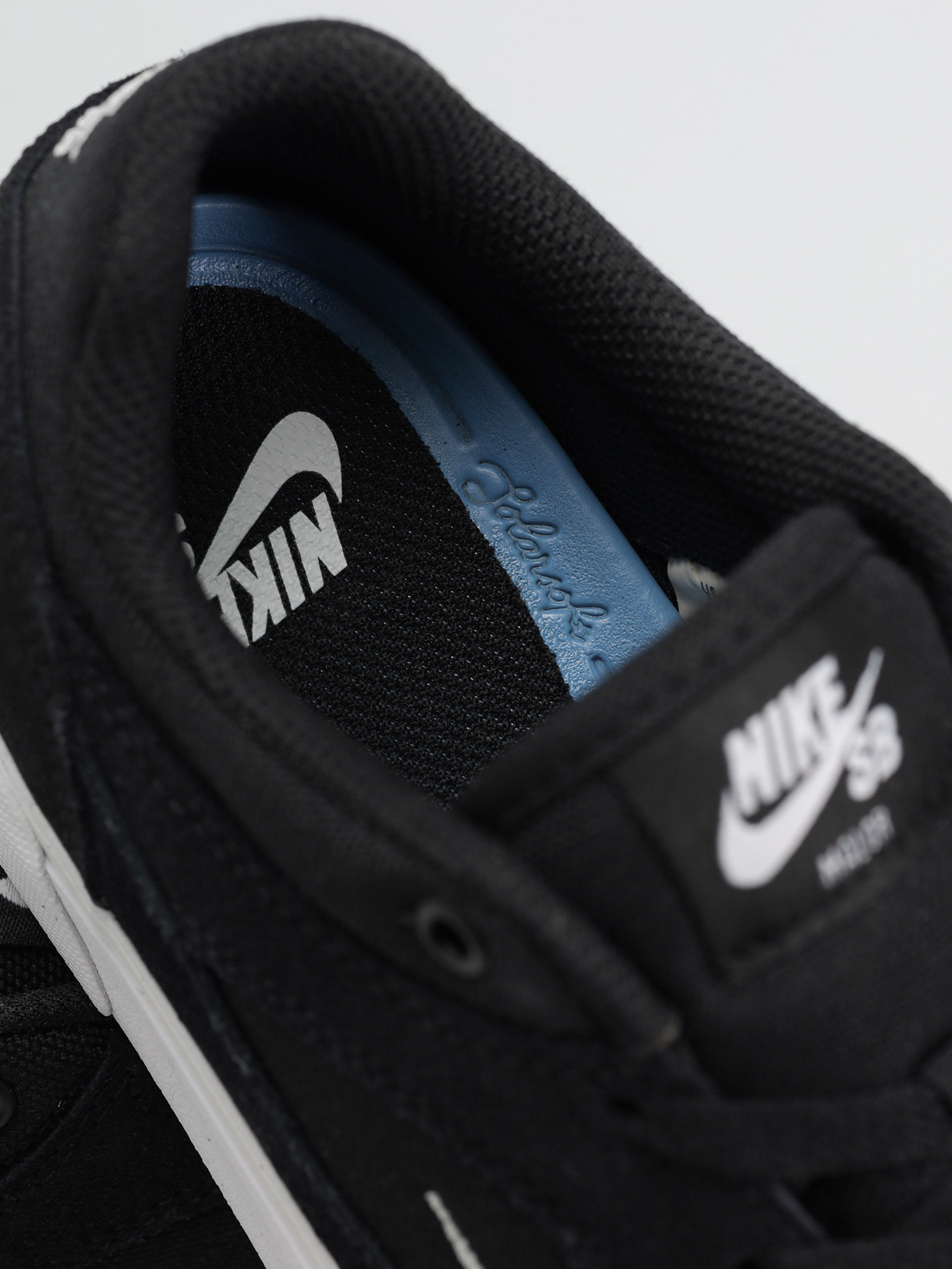 Boty Nike SB Malor (black/white black white)