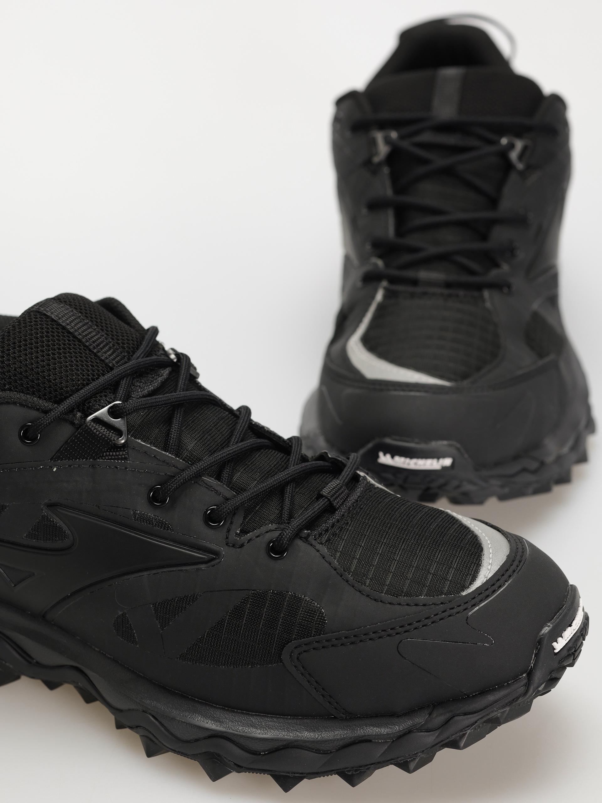 Boty Mizuno Wave Mujin TL GTX (black/black/black)