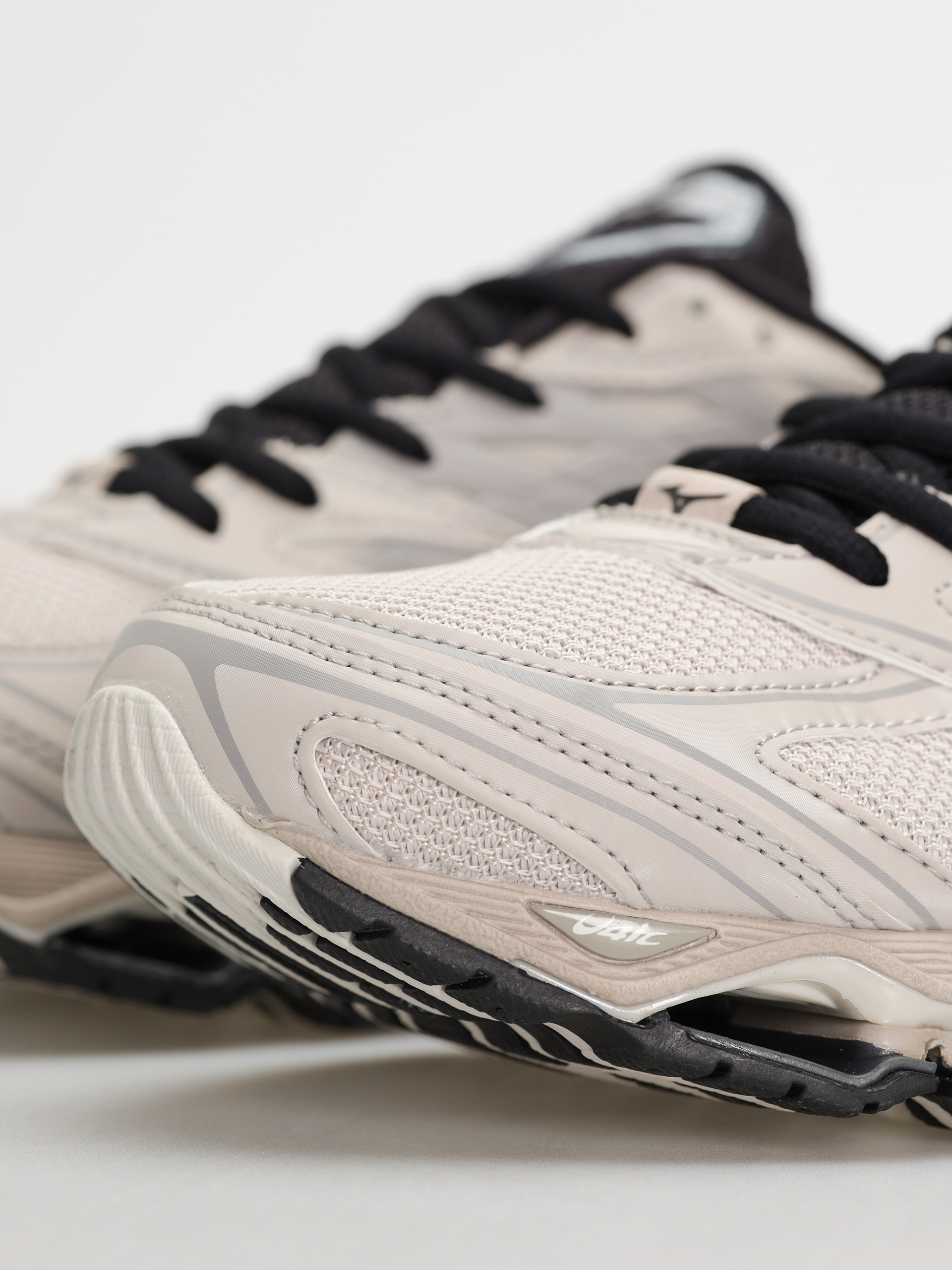 Boty Mizuno Wave Prophecy LS (silver cloud/black/opal gray)
