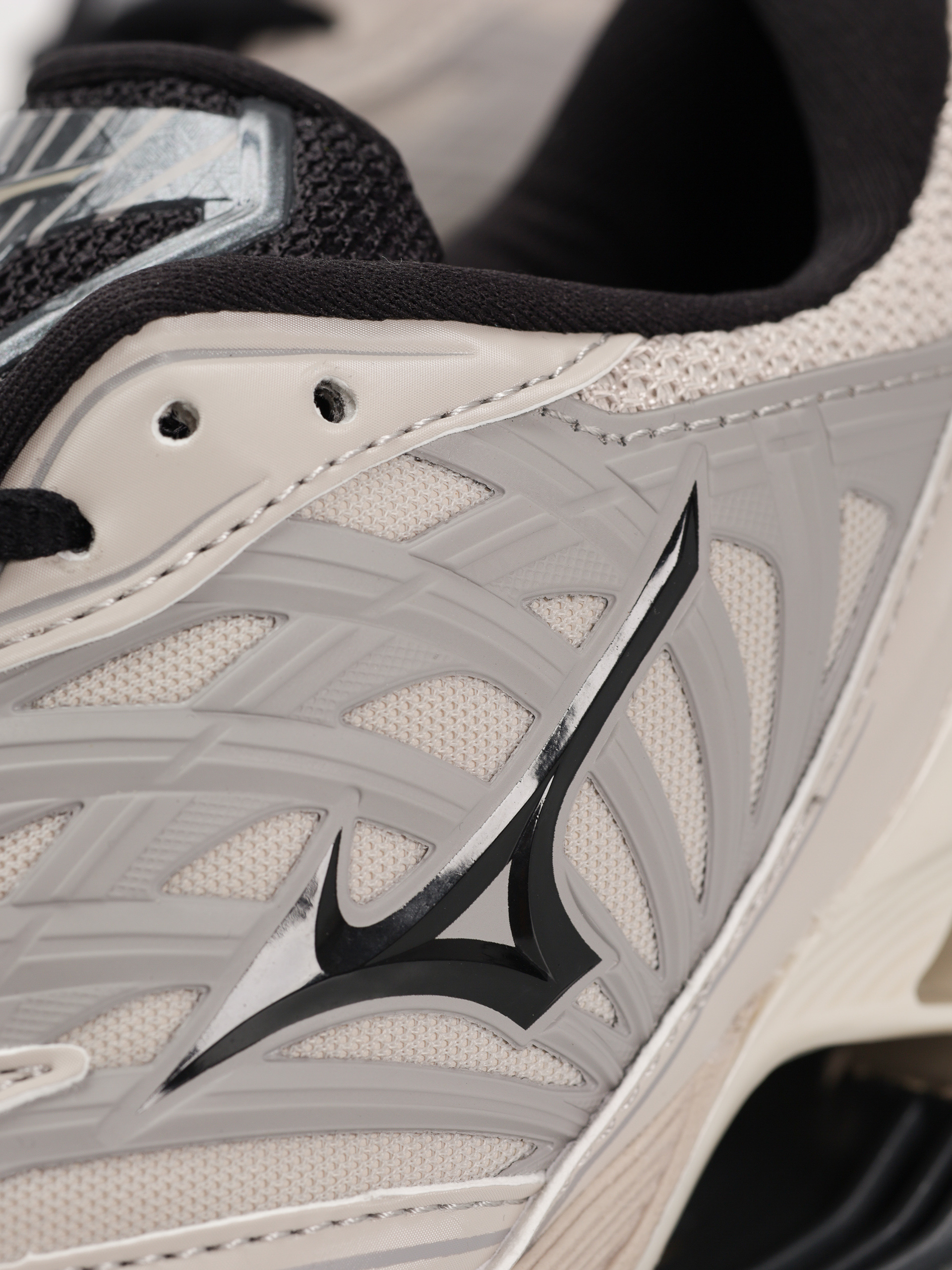 Boty Mizuno Wave Prophecy LS (silver cloud/black/opal gray)