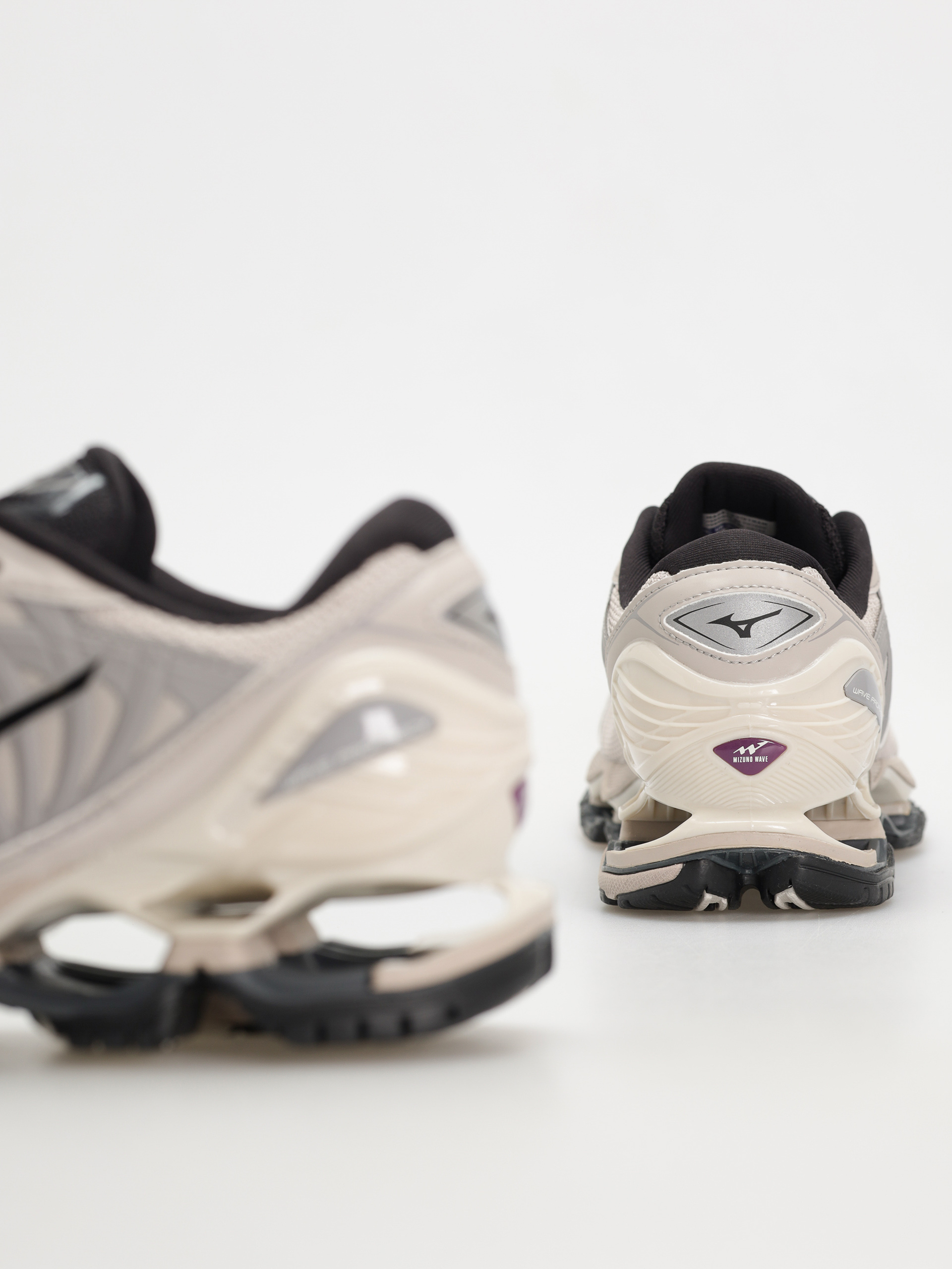 Boty Mizuno Wave Prophecy LS (silver cloud/black/opal gray)