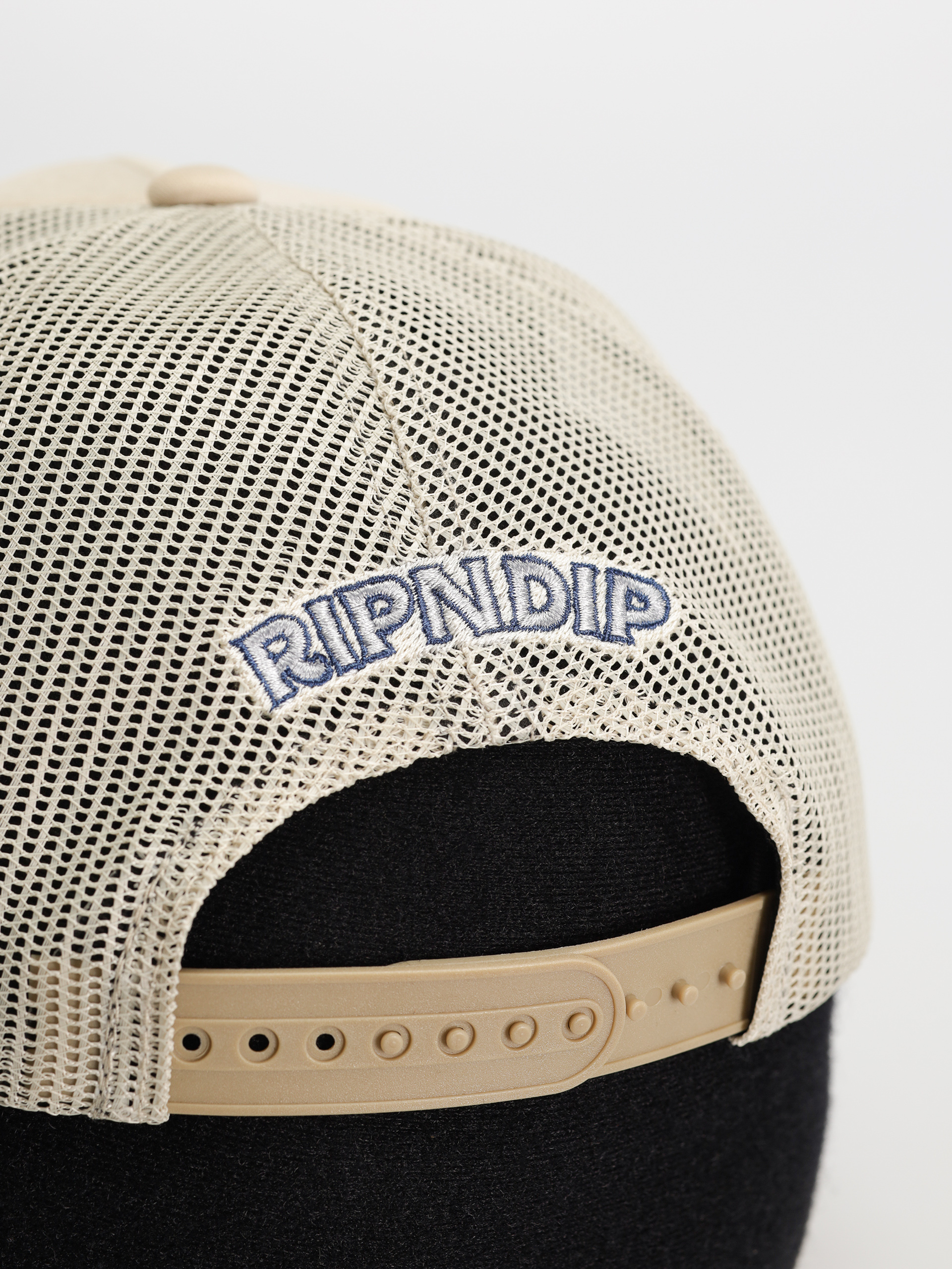 Kšiltovka  RipNDip Barnum Trucker (sand)