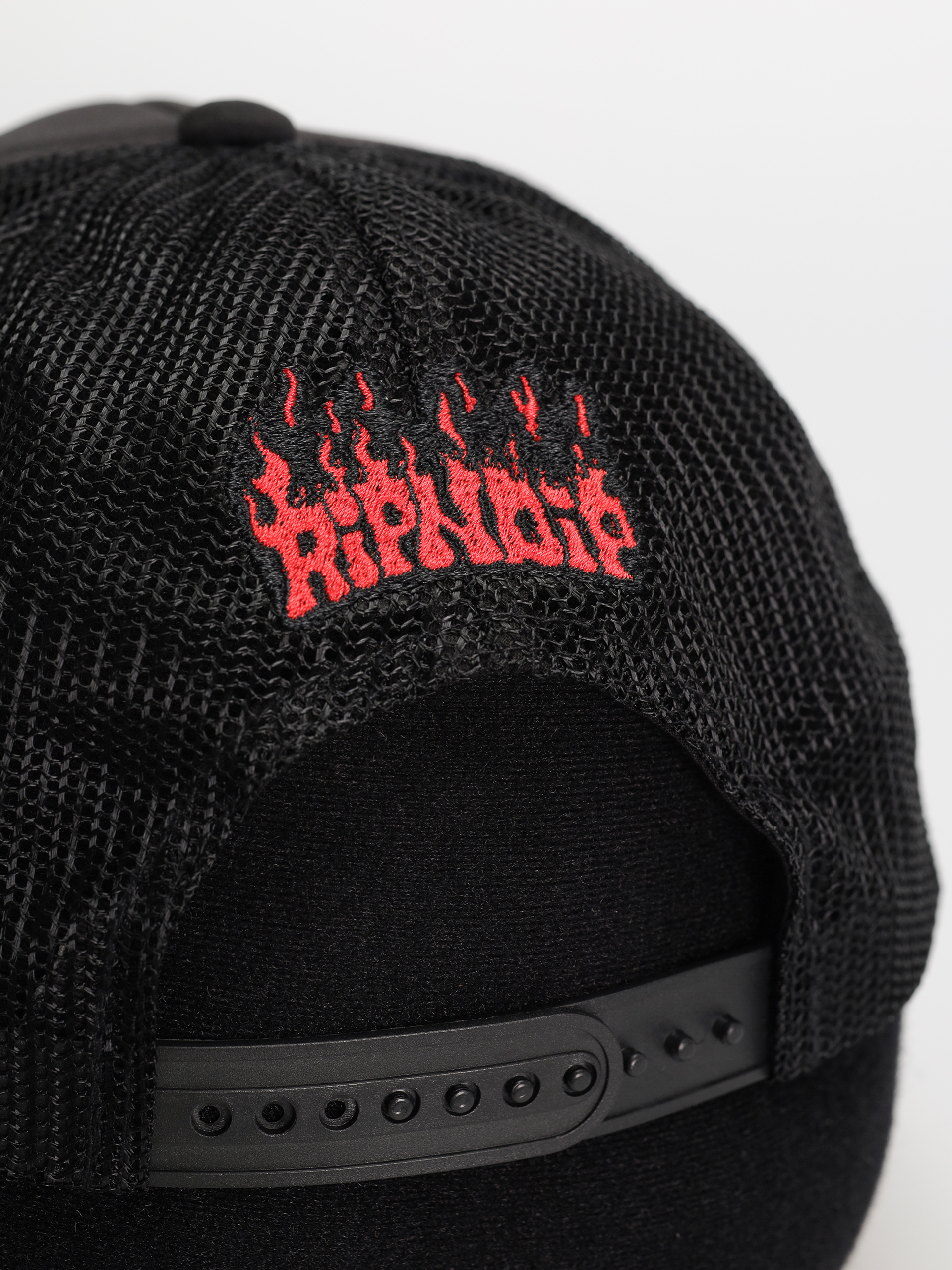 Kšiltovka  RipNDip Scary Cute Trucker (black)