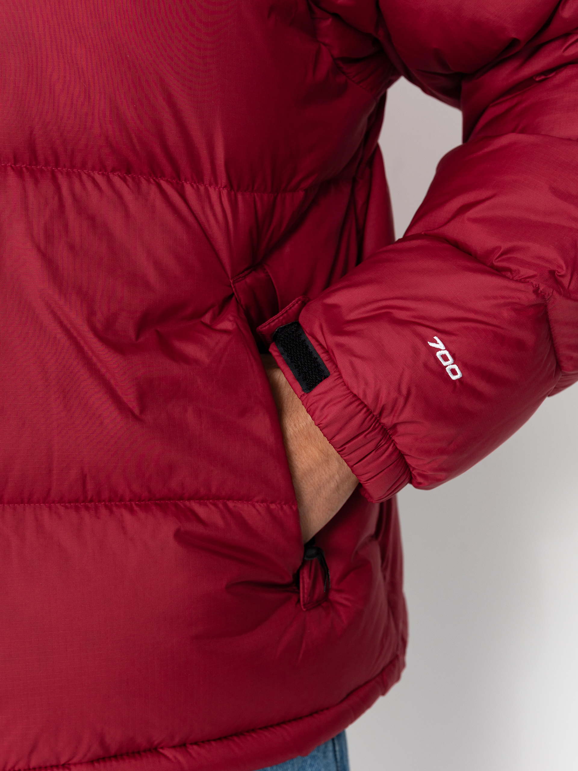Bunda The North Face 1996 Retro Nuptse (beetroot/tnf black)