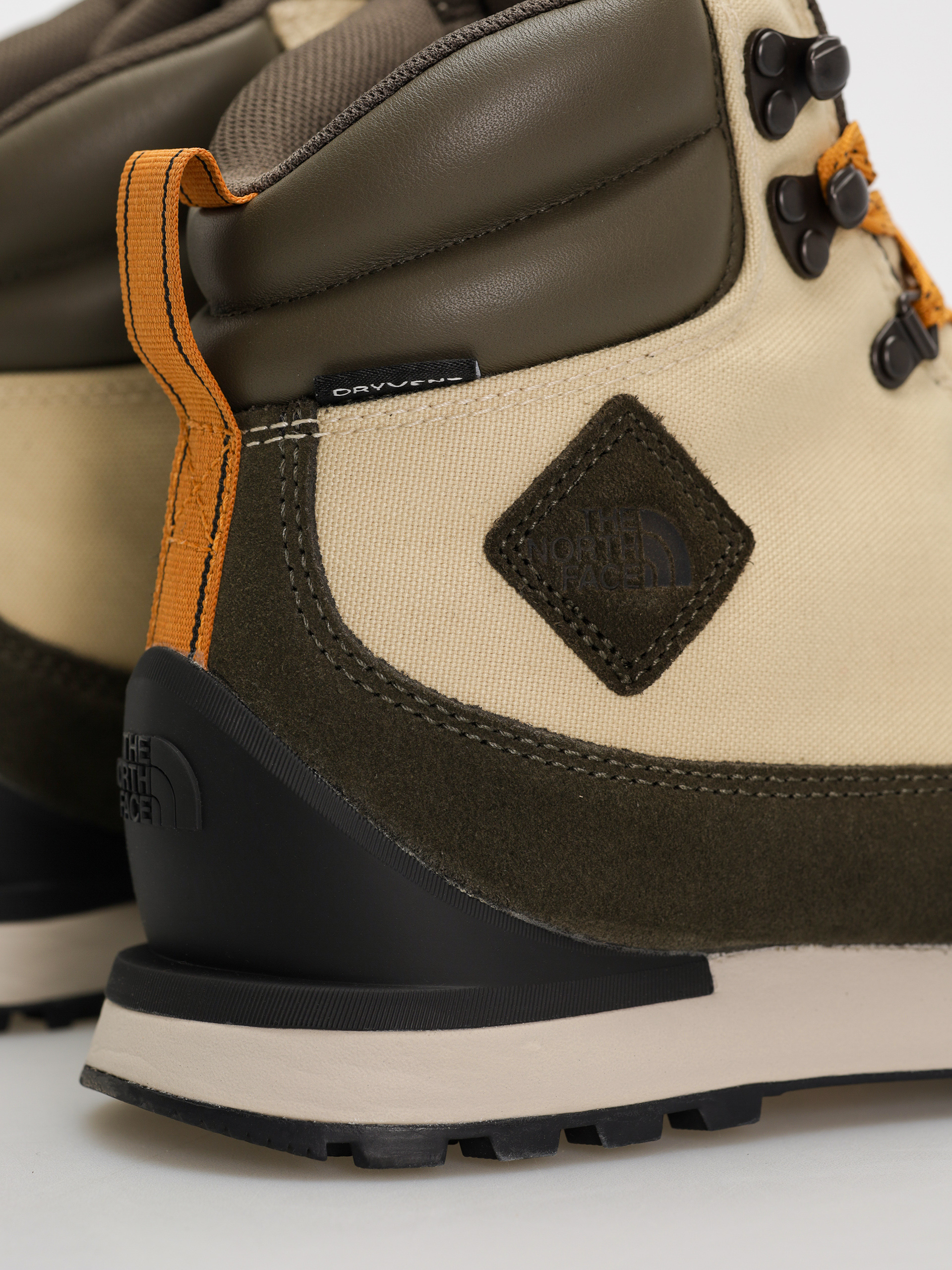 Boty The North Face Back To Berkeley Iv Textile Wp (gravel/new taupe green)