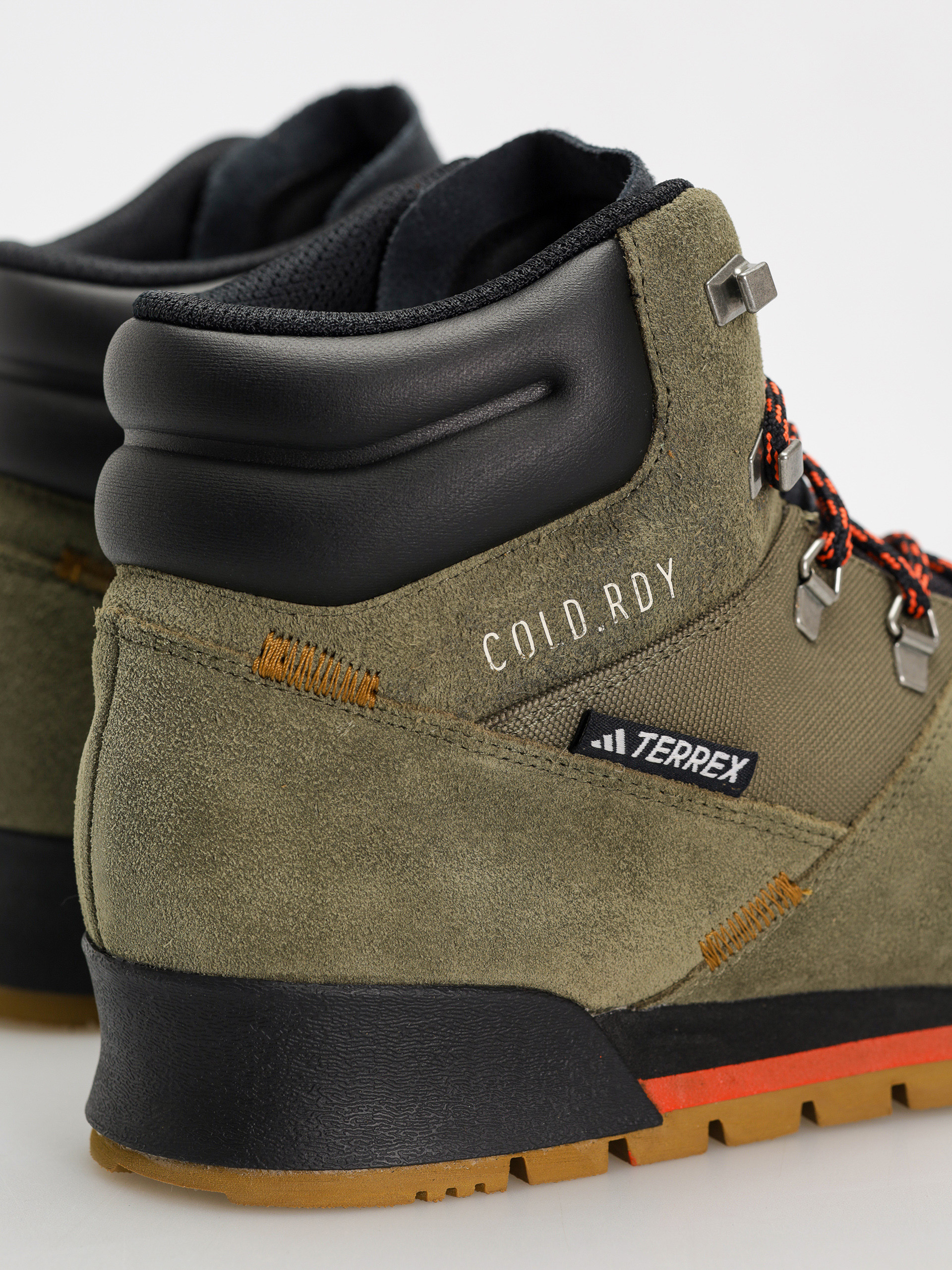 Boty adidas Terrex Snowpitch C. (olistr/brostr/seimor)