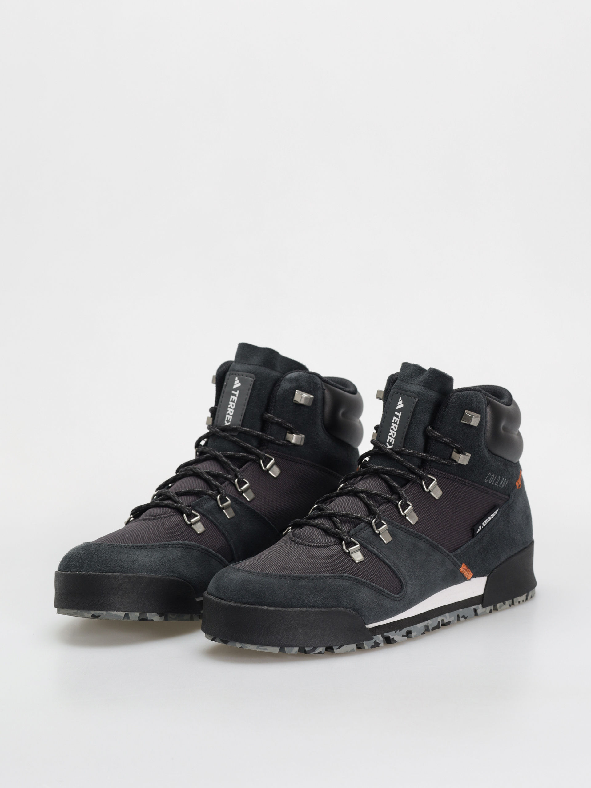 Boty adidas Terrex Snowpitch C. (cblack/cblack/seimor)