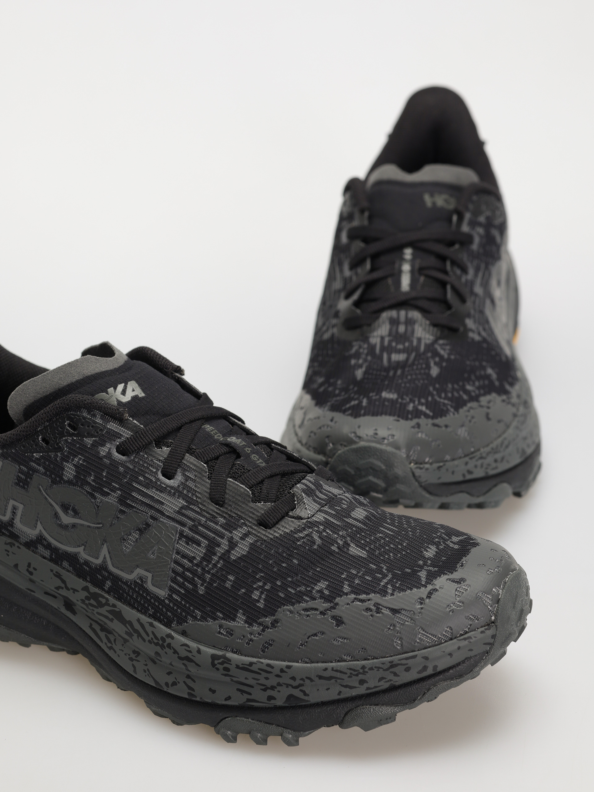 Boty Hoka Speedgoat 6 (black/outer orbit)