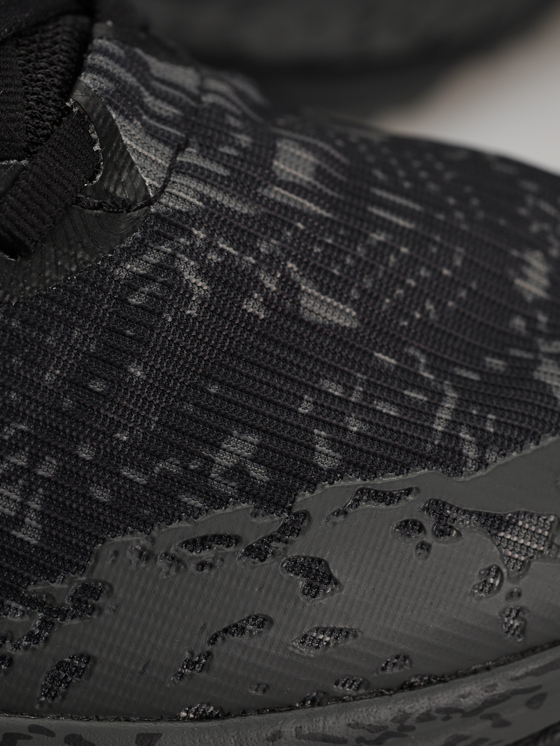 Boty Hoka Speedgoat 6 (black/outer orbit)