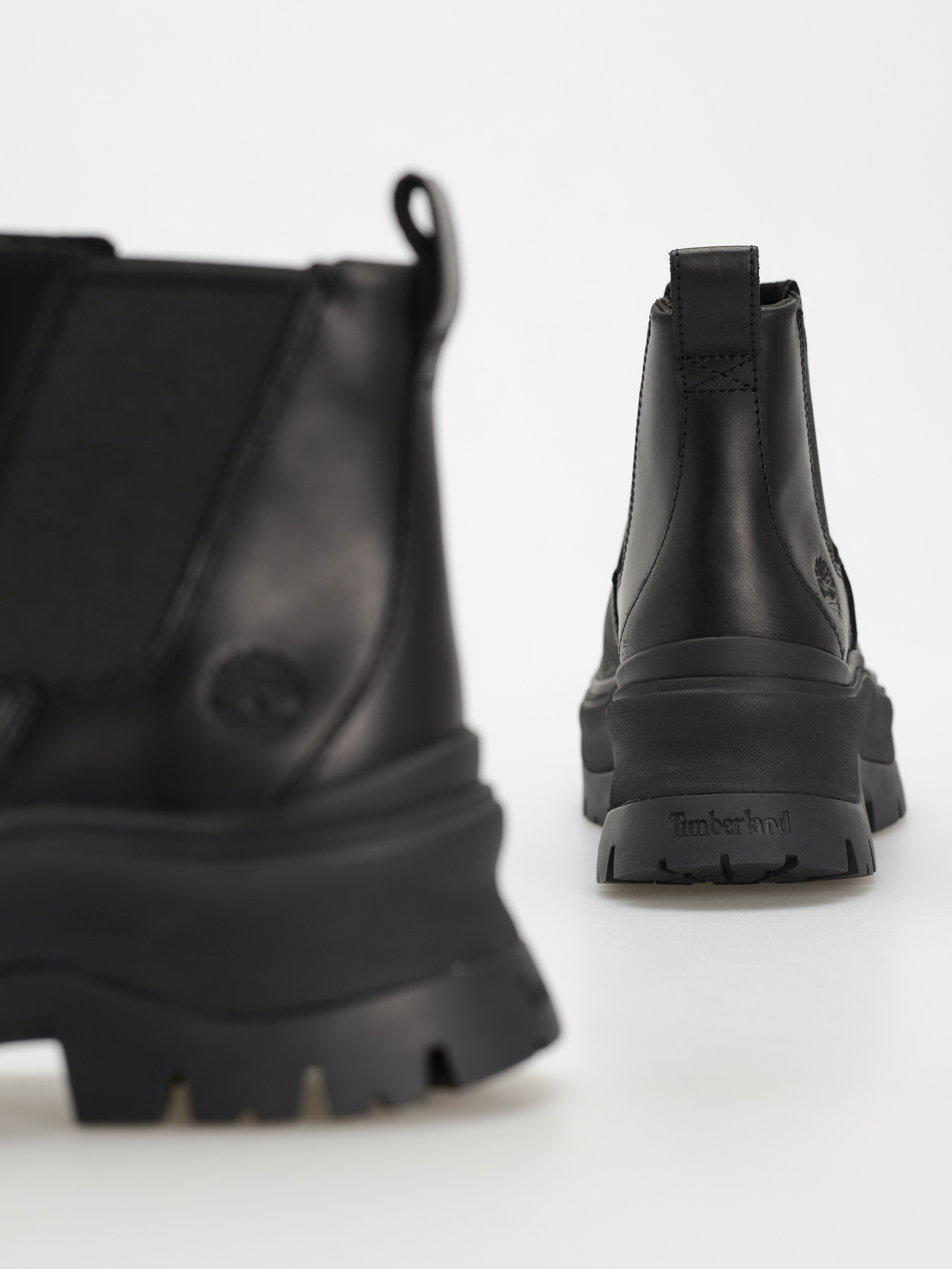 Zimní boty Timberland Roxie Lane Mid Chelsea Wmn (black full grain)