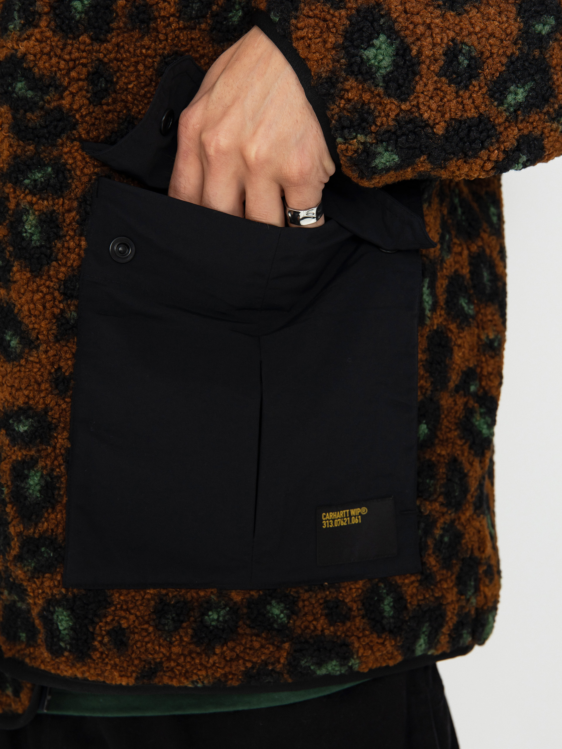 Bunda Carhartt WIP Devin Liner (camo leo jacquard/tamarind/black)
