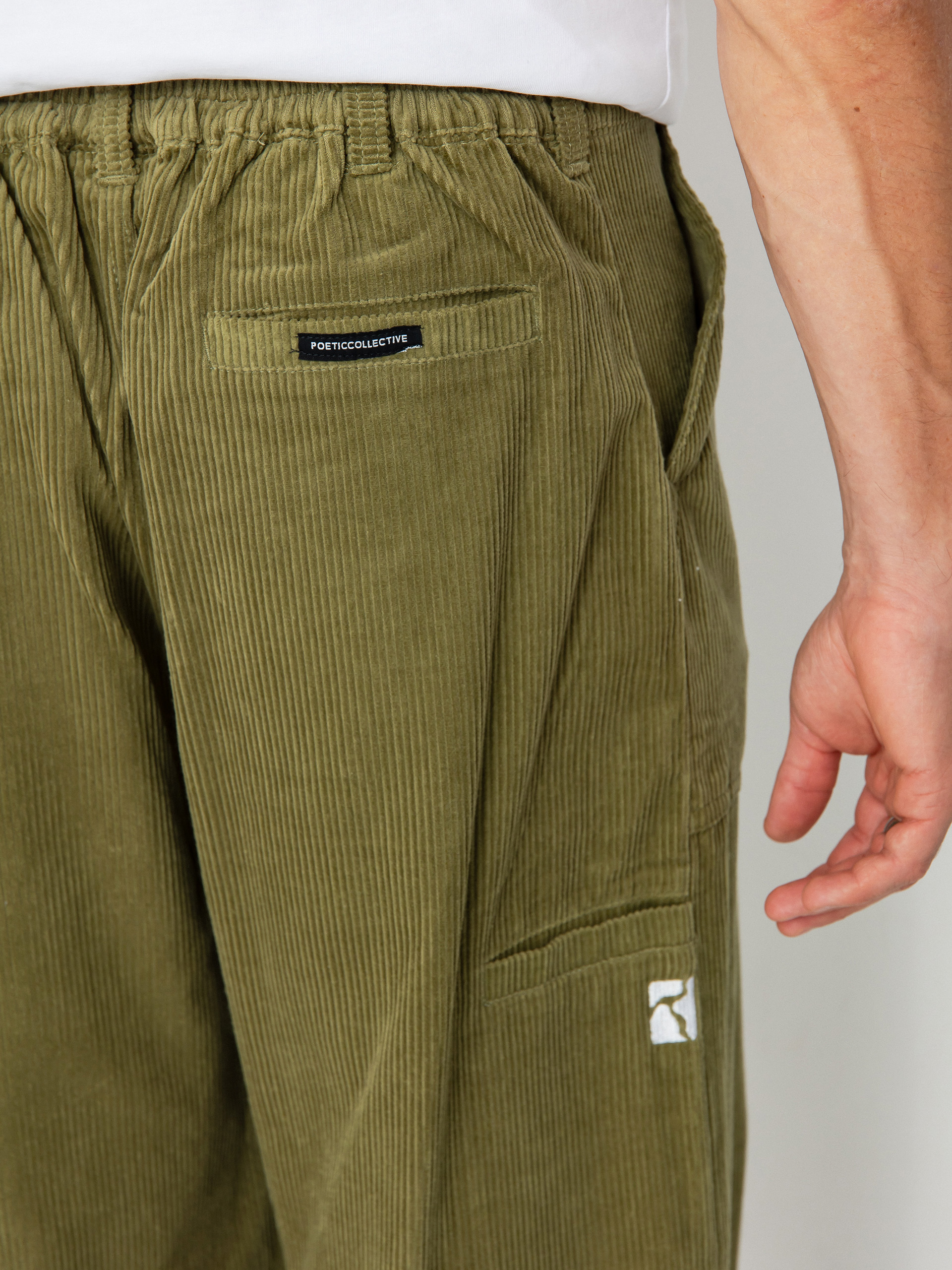 Kalhoty Poetic Collective Painter (olive corduroy)