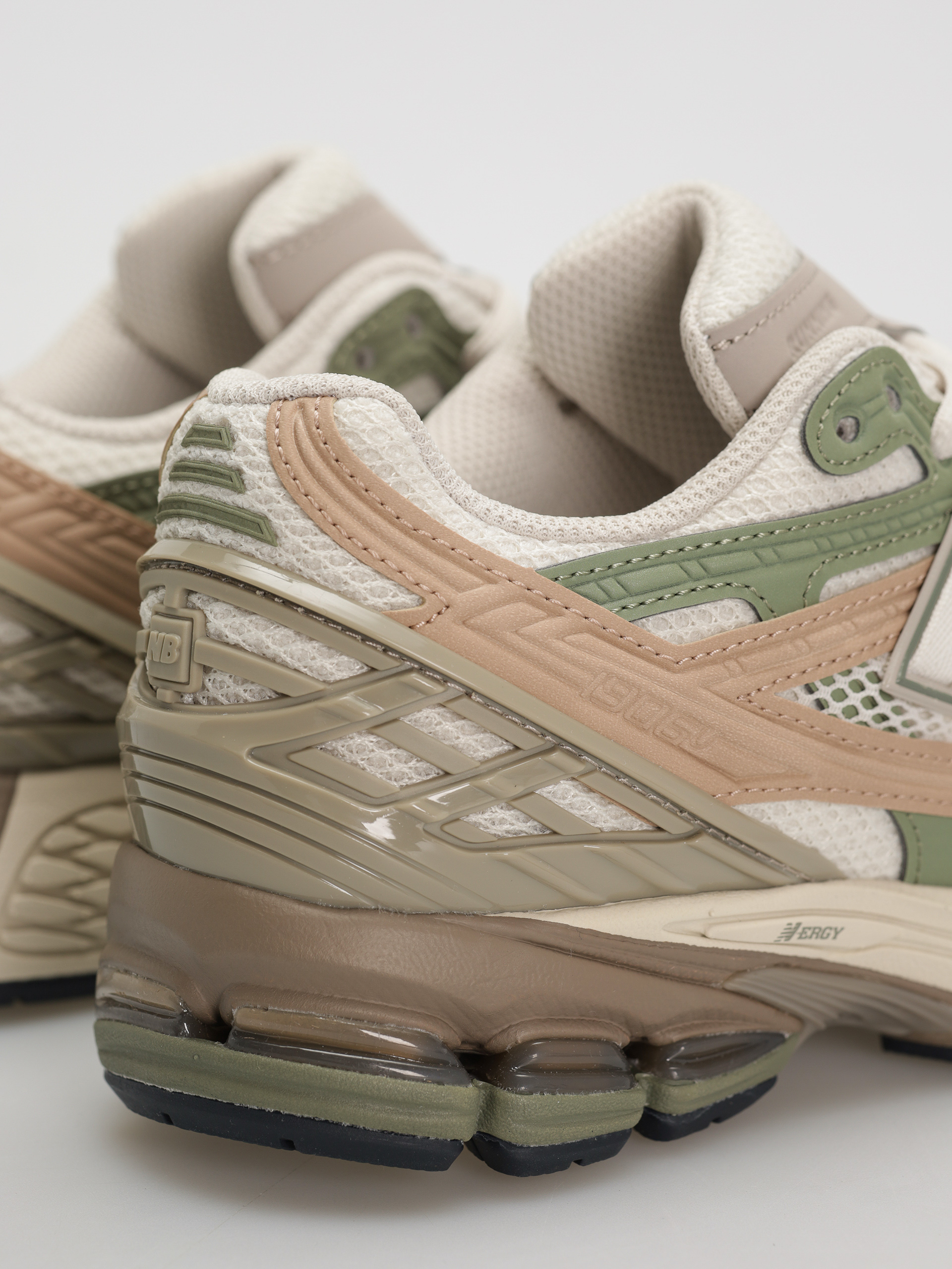 Boty New Balance 1906 (beige green brown)